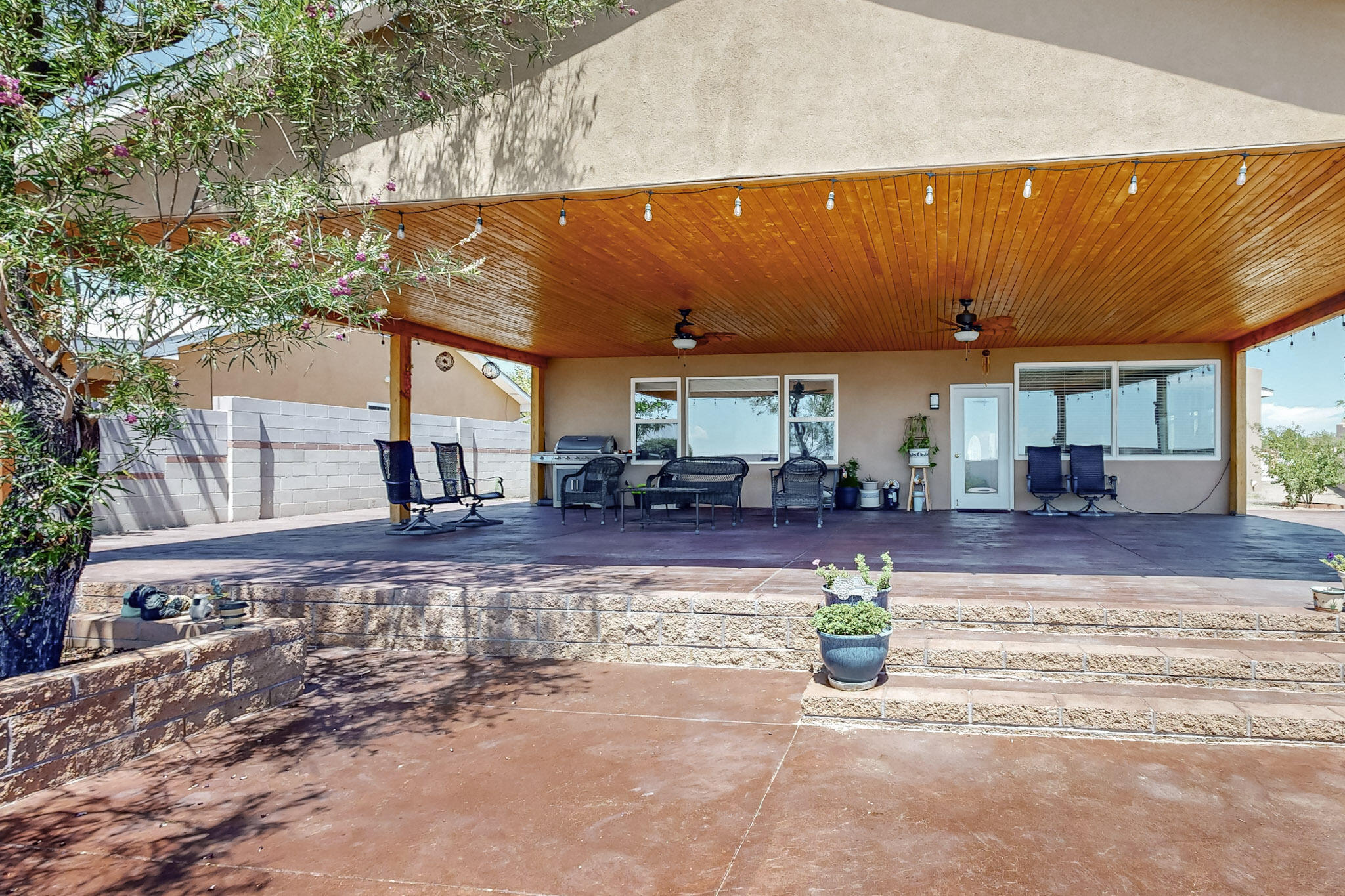1925 Valley View Drive SW