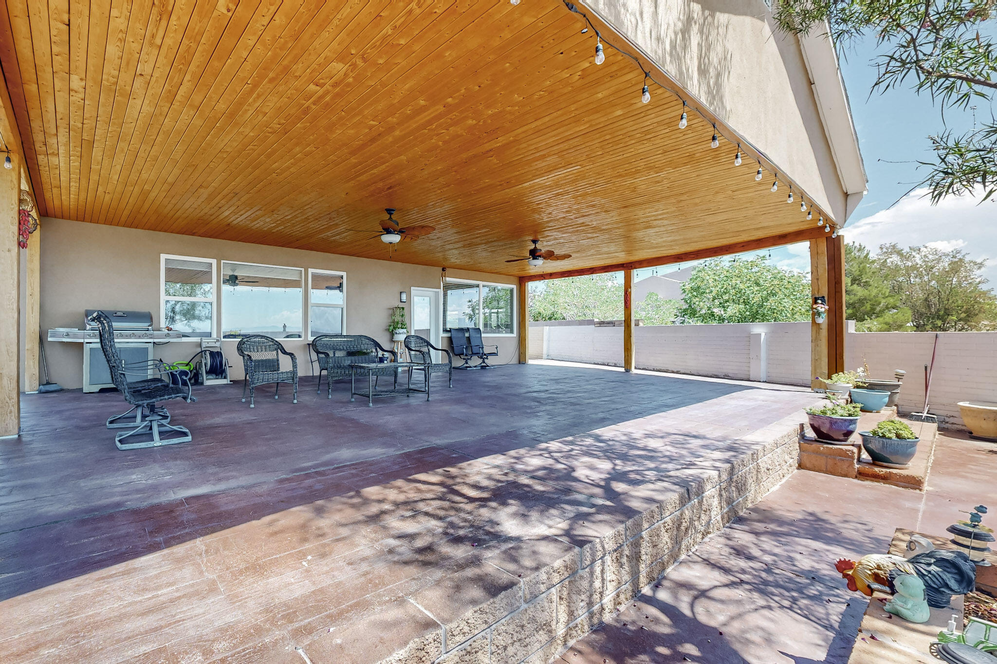 1925 Valley View Drive SW