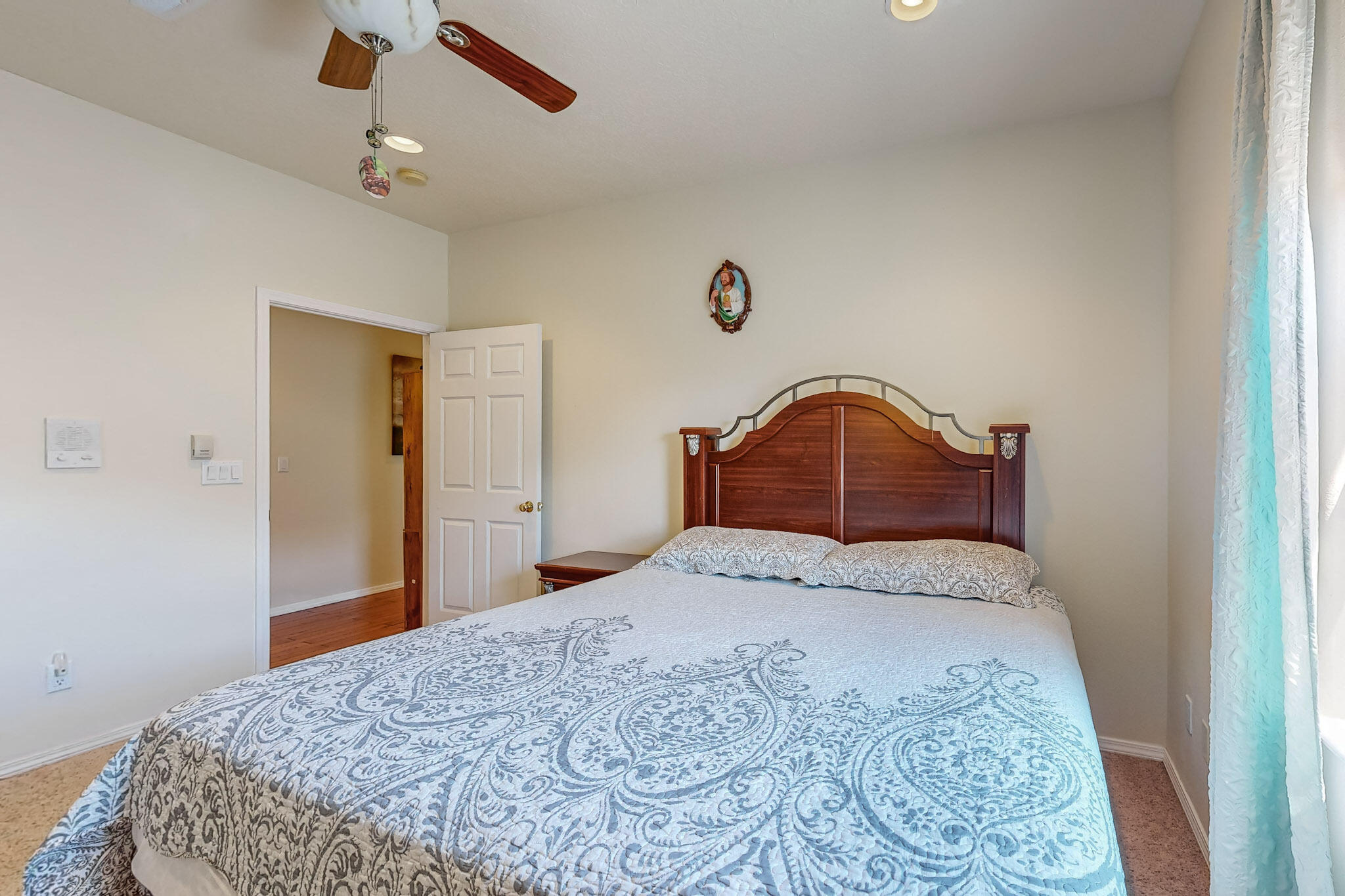 1925 Valley View Drive SW