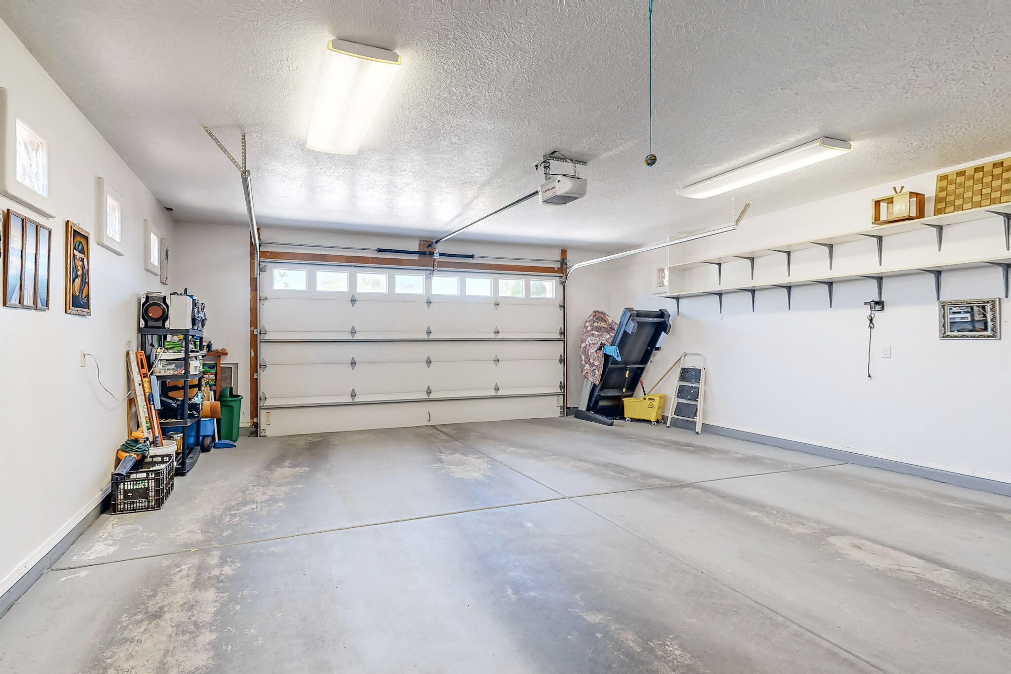 1925 Valley View Drive SW