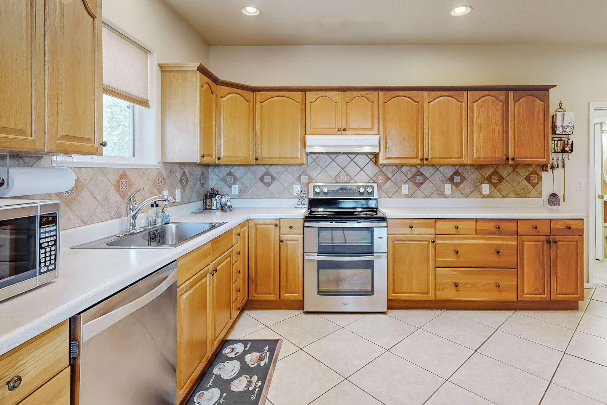 1925 Valley View Drive SW