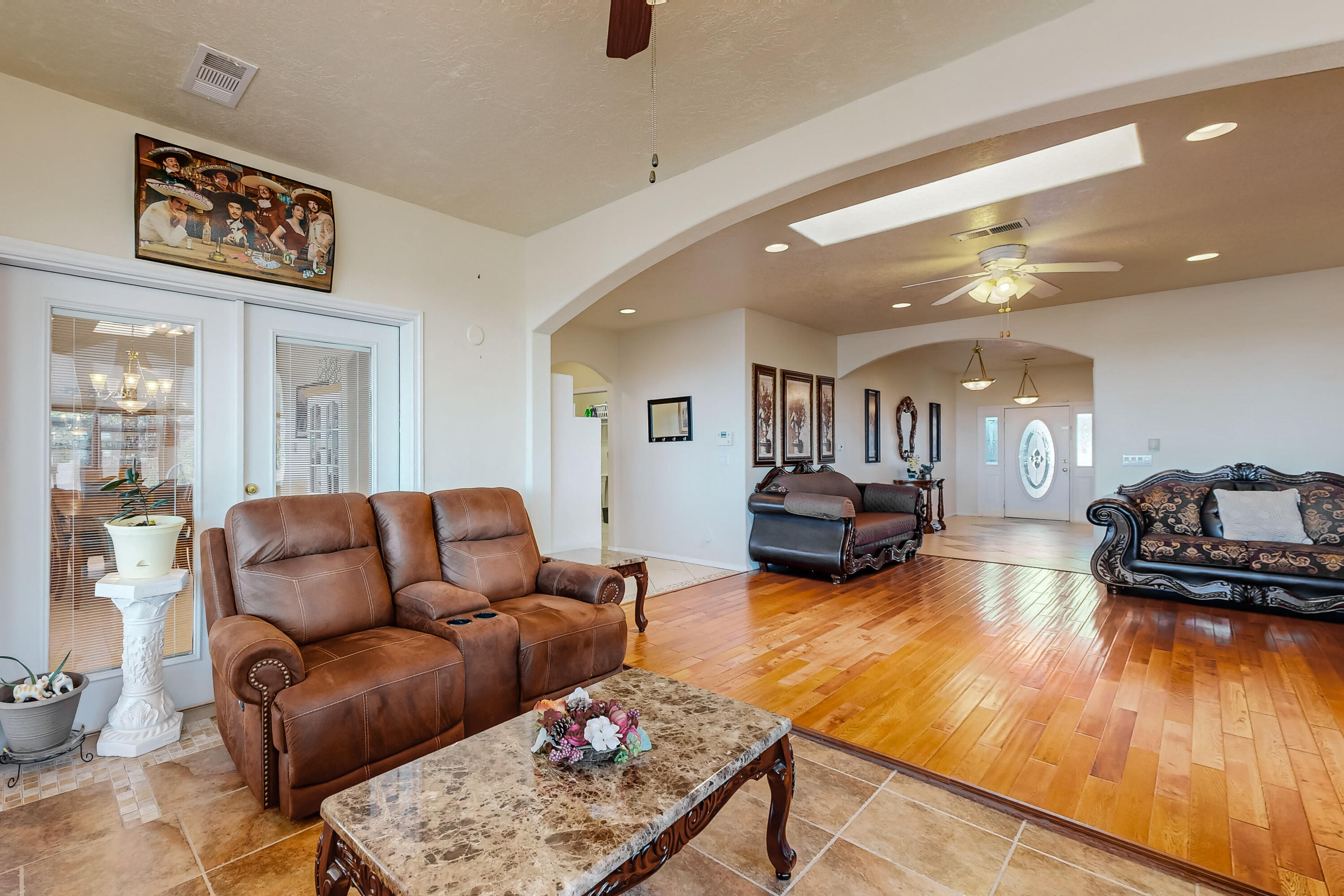 1925 Valley View Drive SW