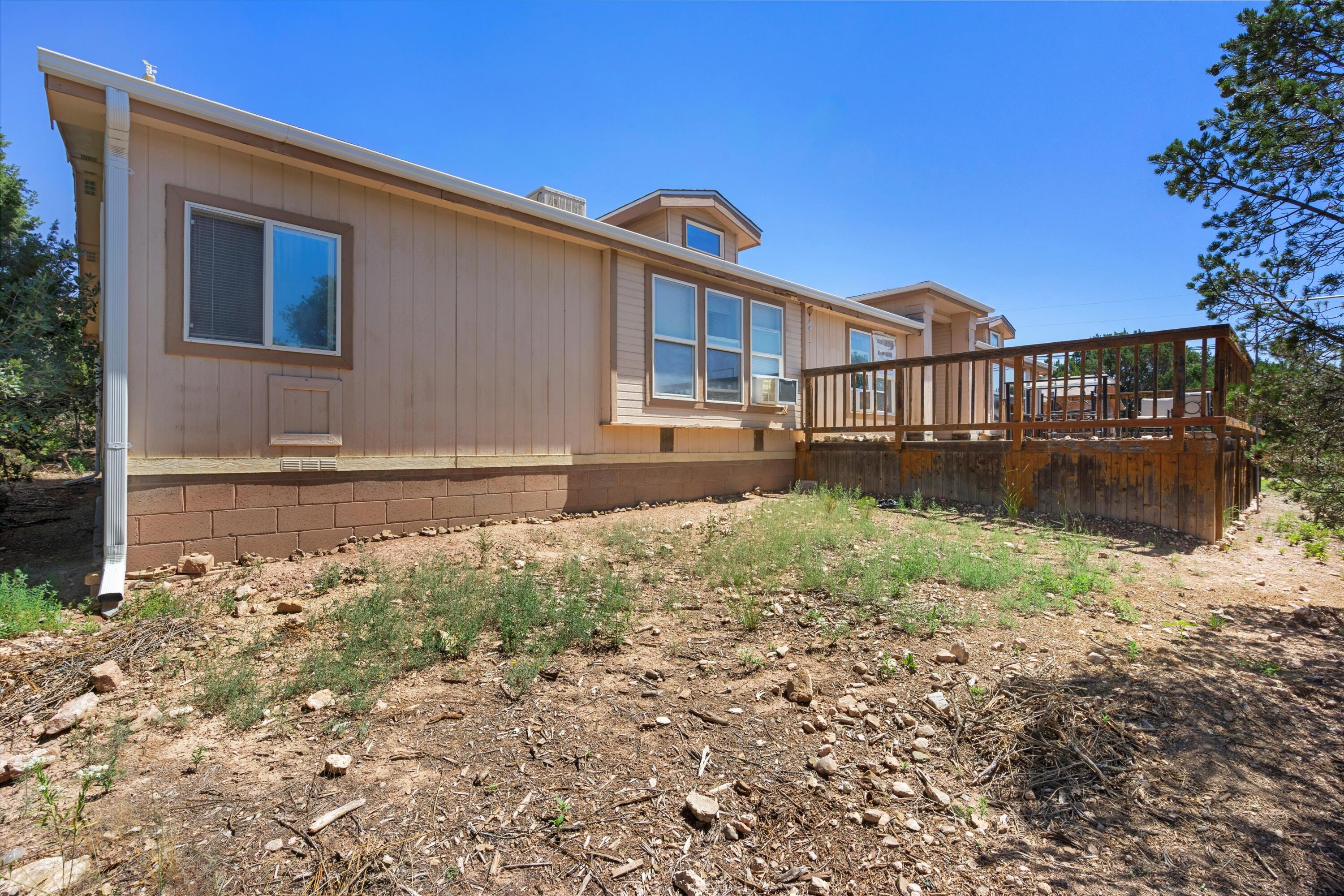 17 Juniper Hills Road