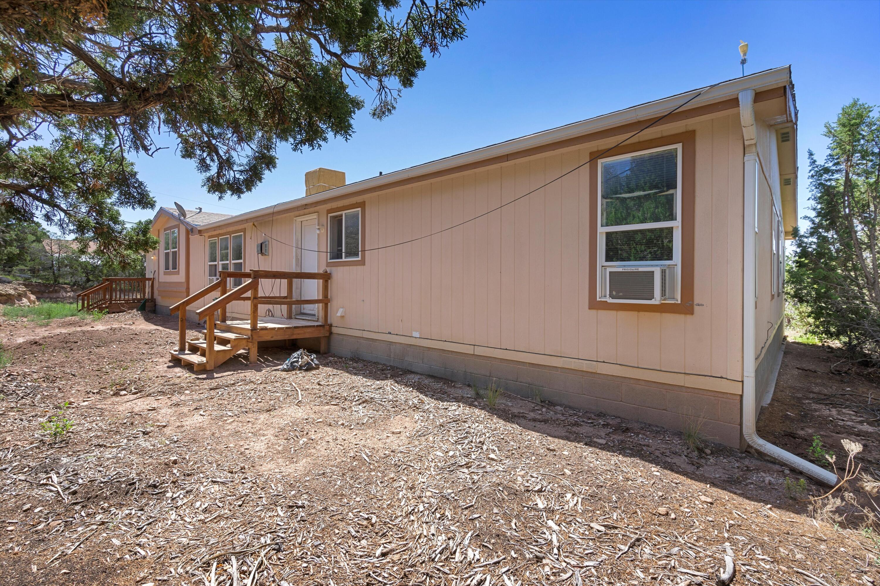 17 Juniper Hills Road