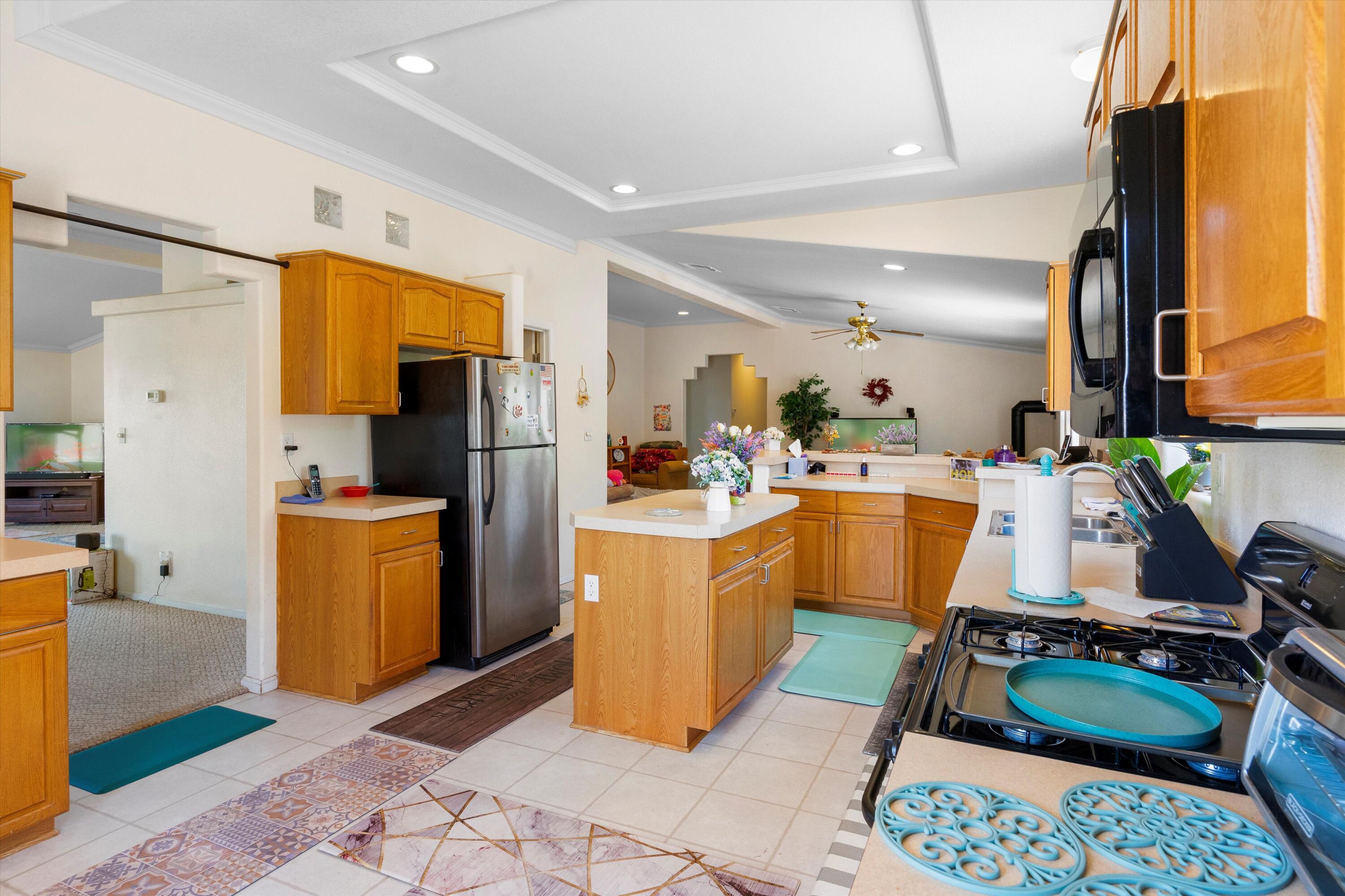 17 Juniper Hills Road
