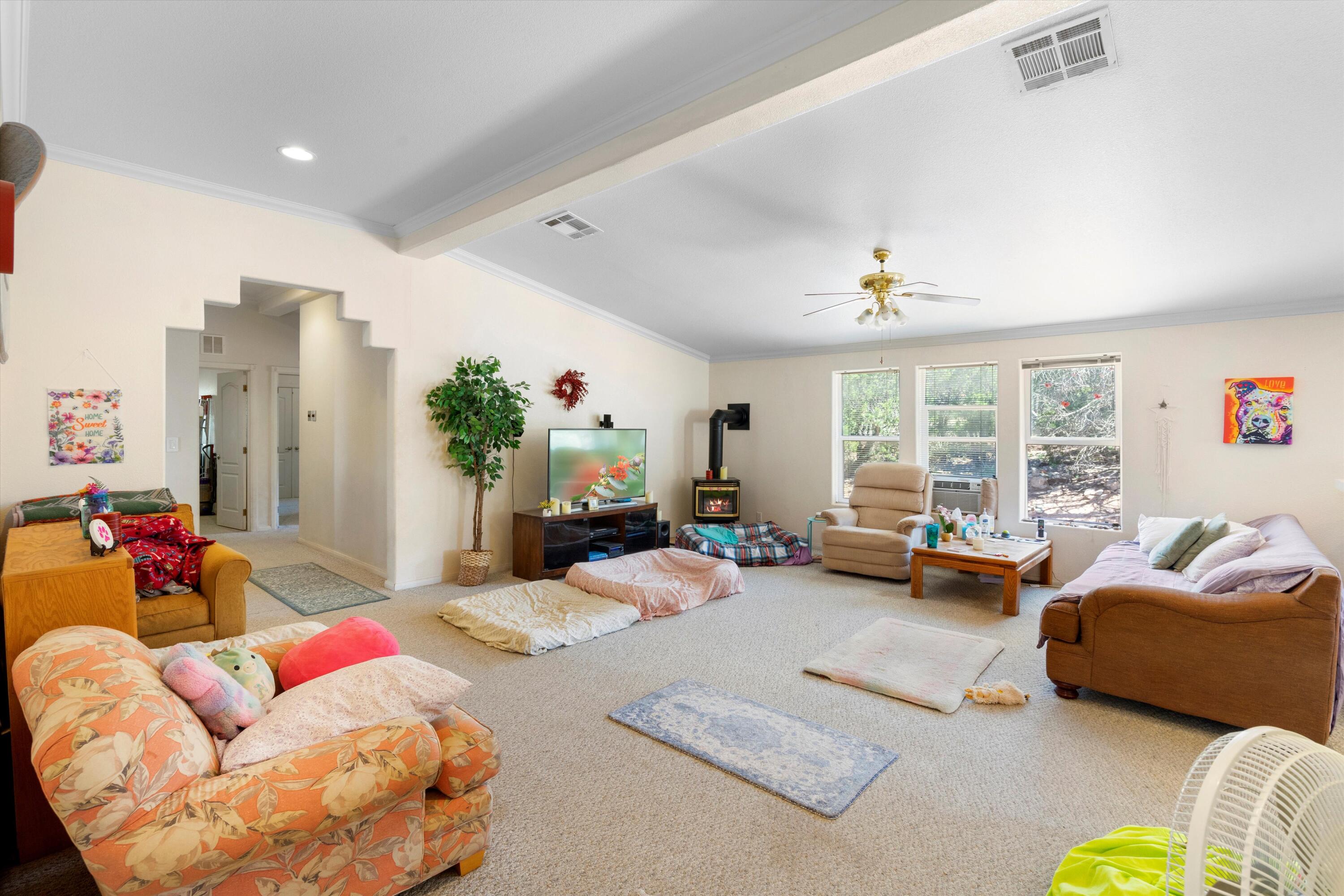 17 Juniper Hills Road