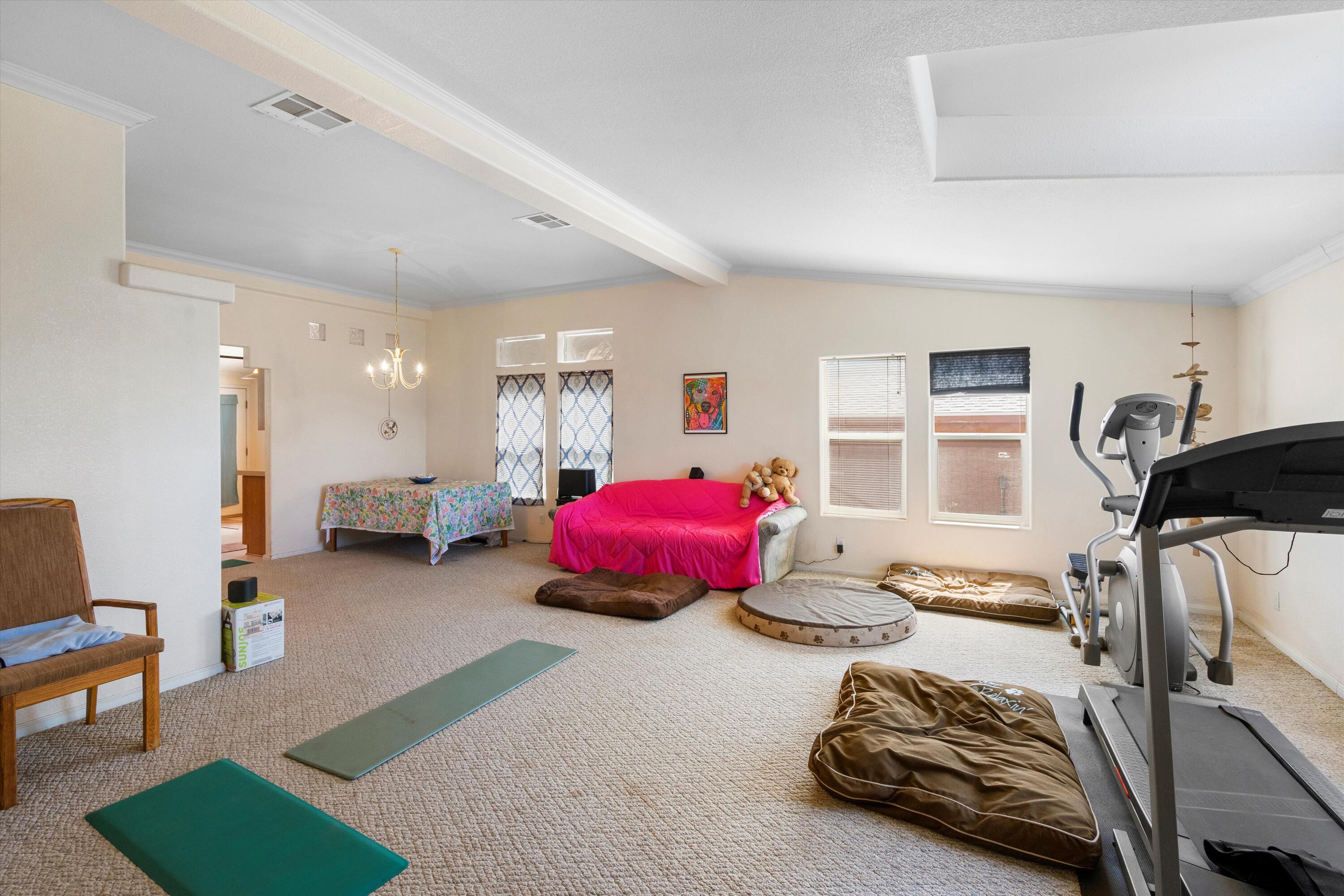 17 Juniper Hills Road