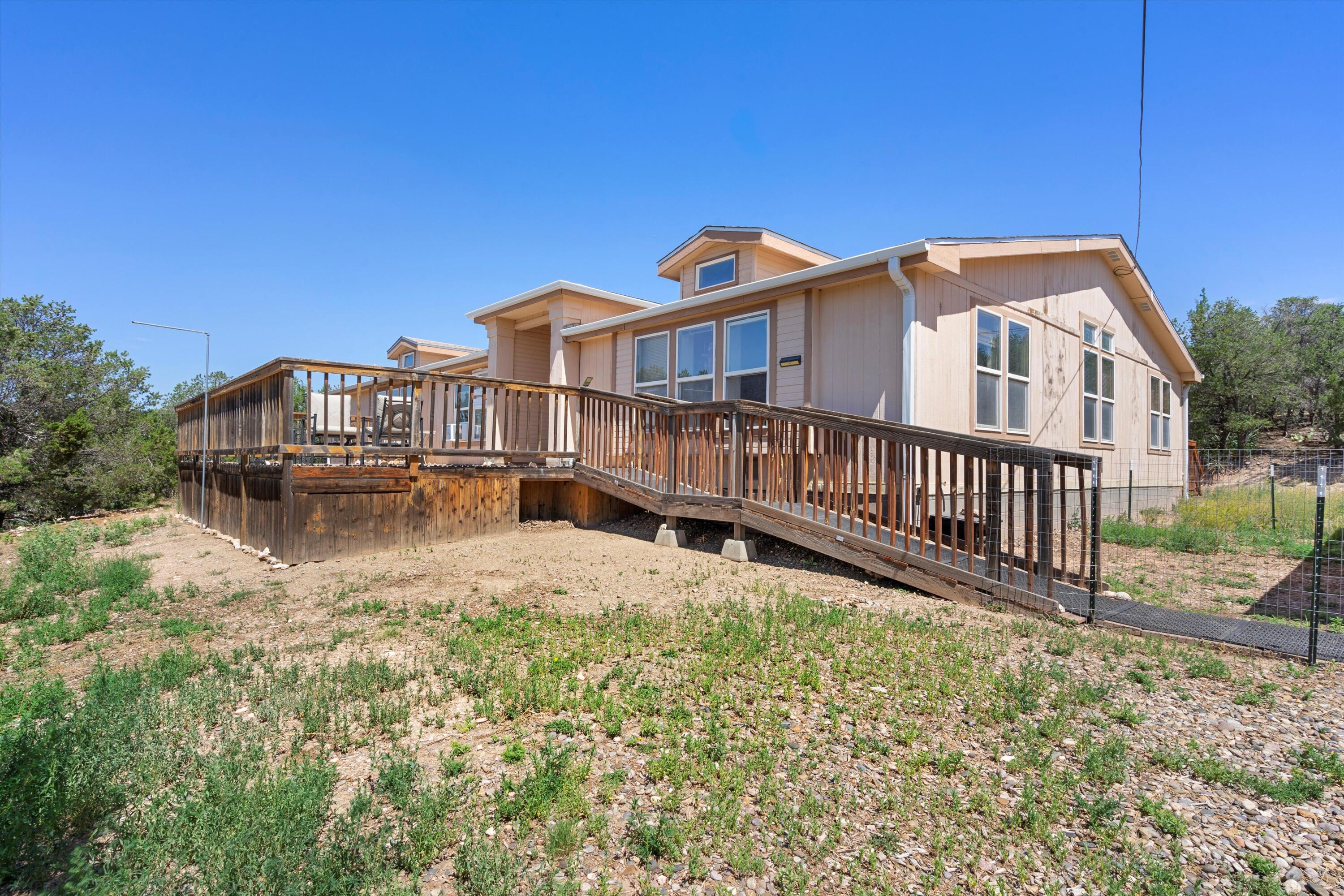 17 Juniper Hills Road