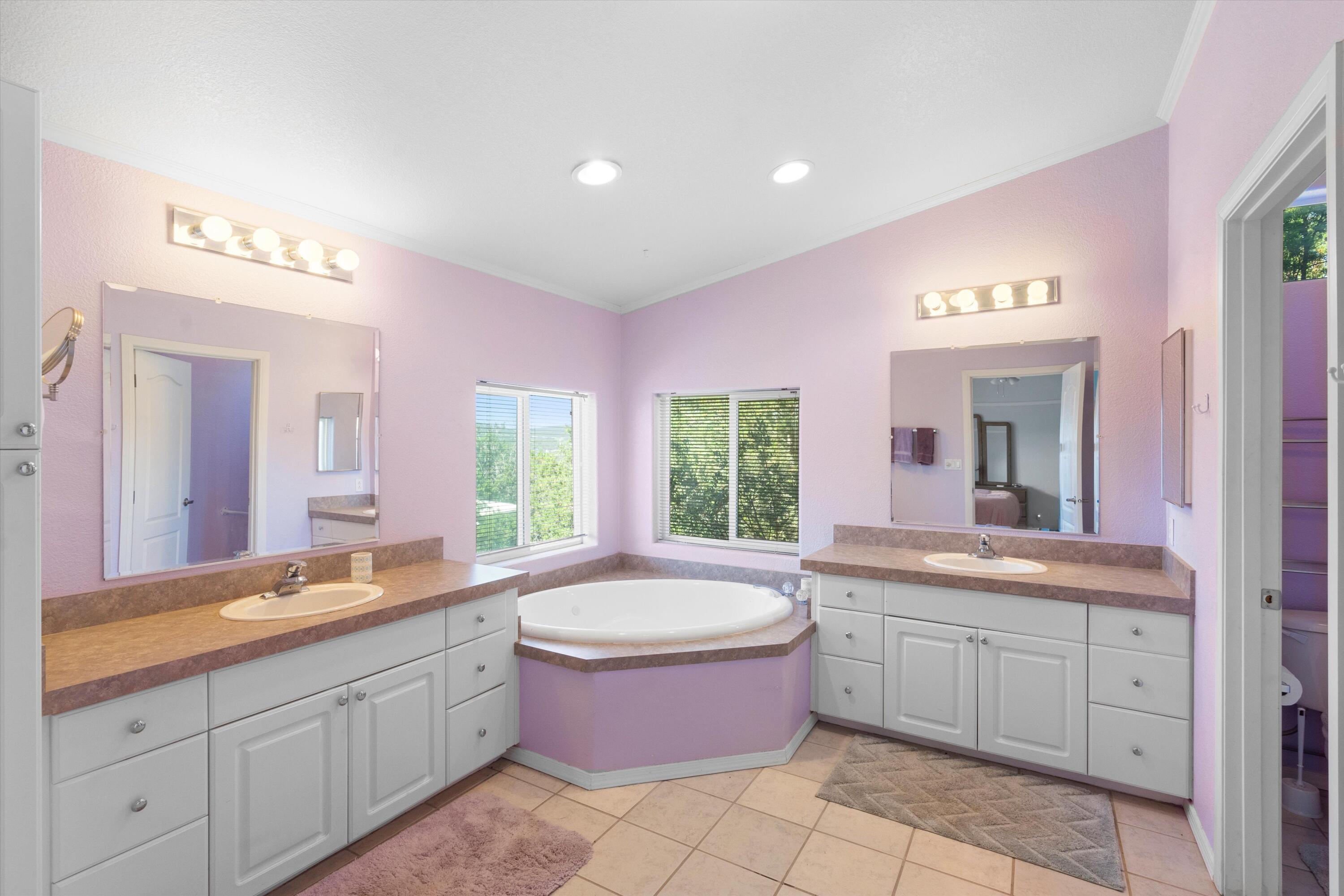 17 Juniper Hills Road