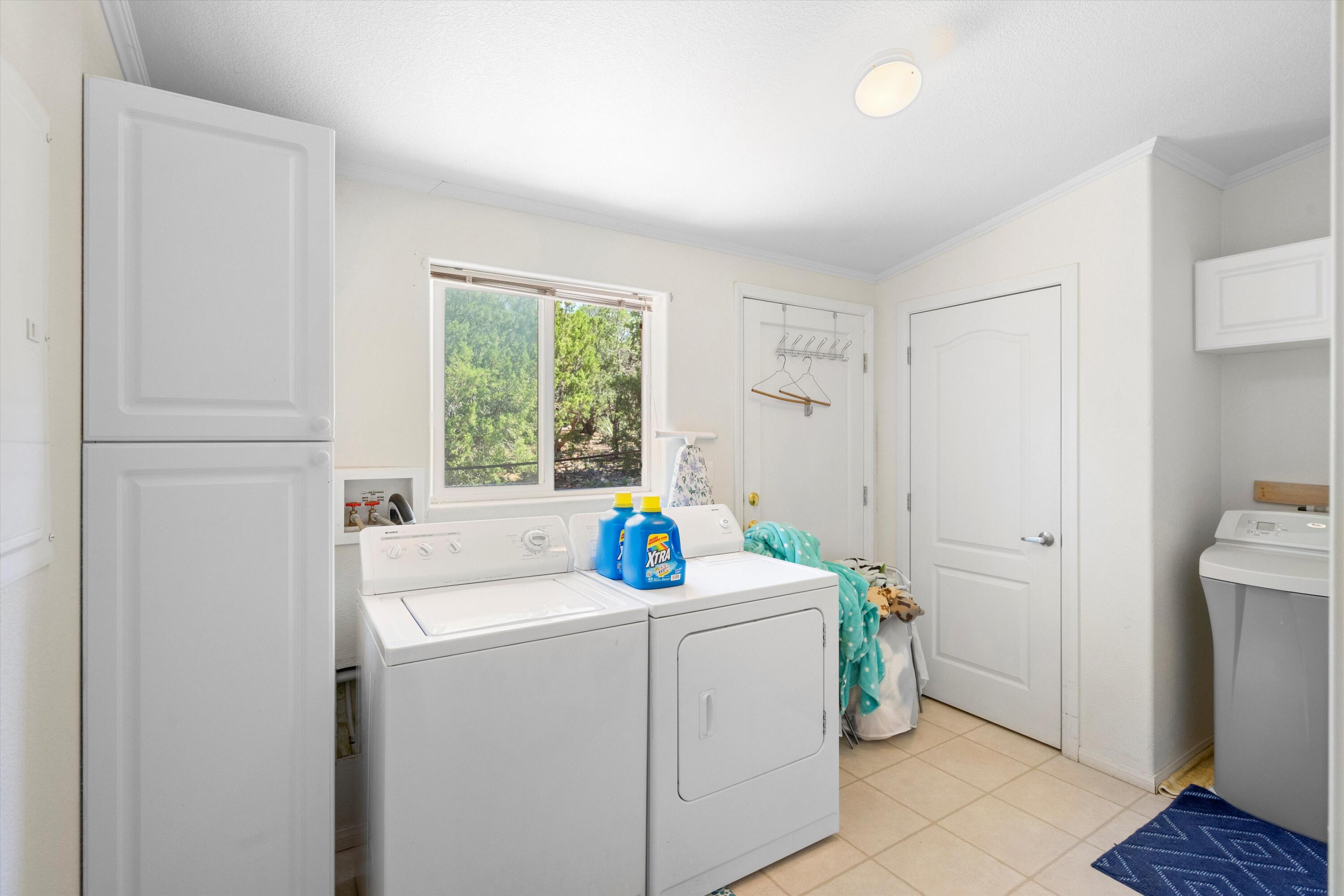 17 Juniper Hills Road