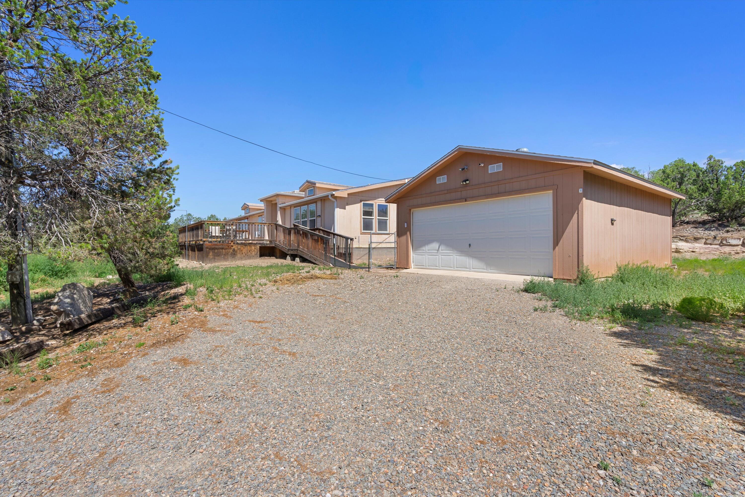 17 Juniper Hills Road