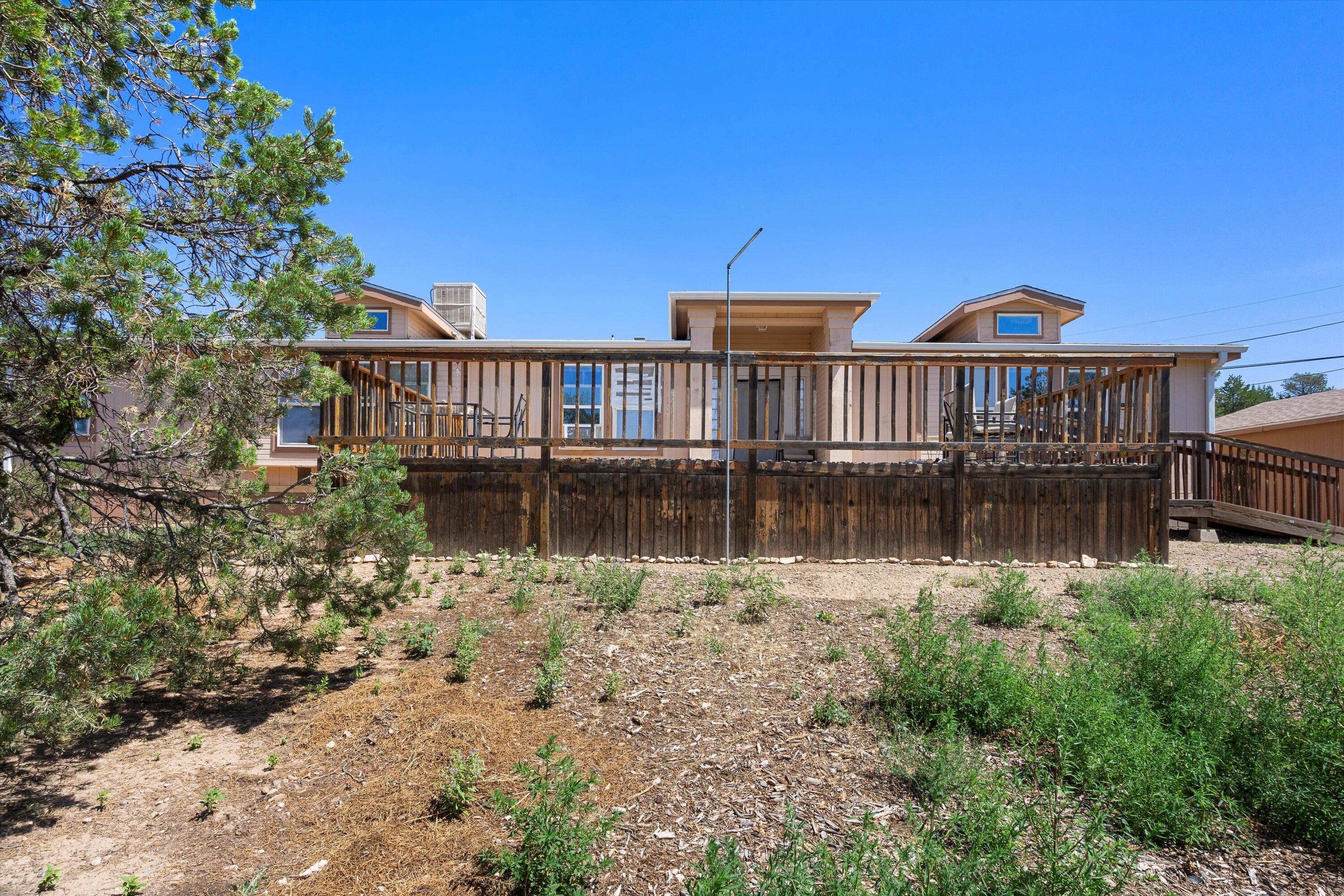17 Juniper Hills Road