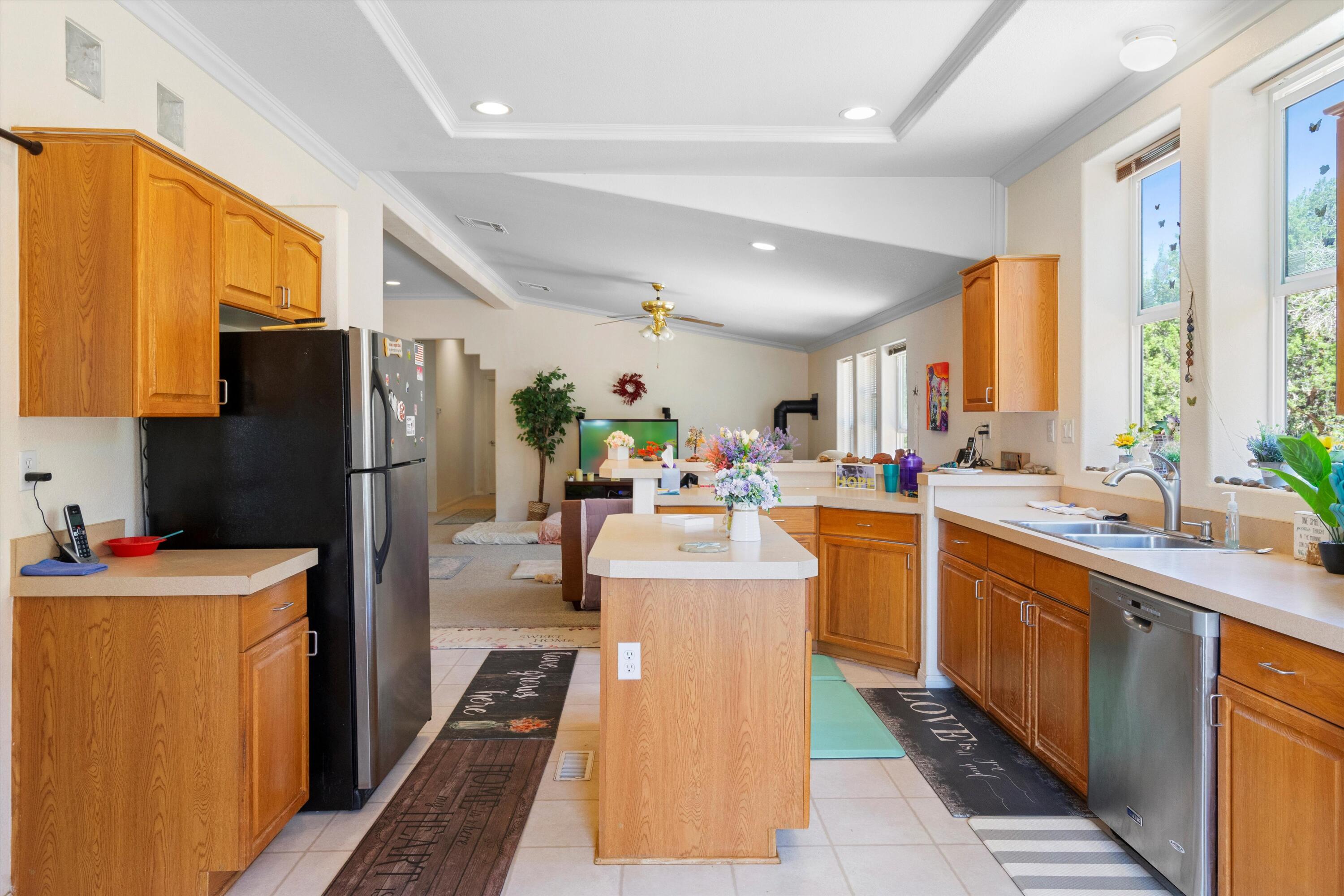 17 Juniper Hills Road