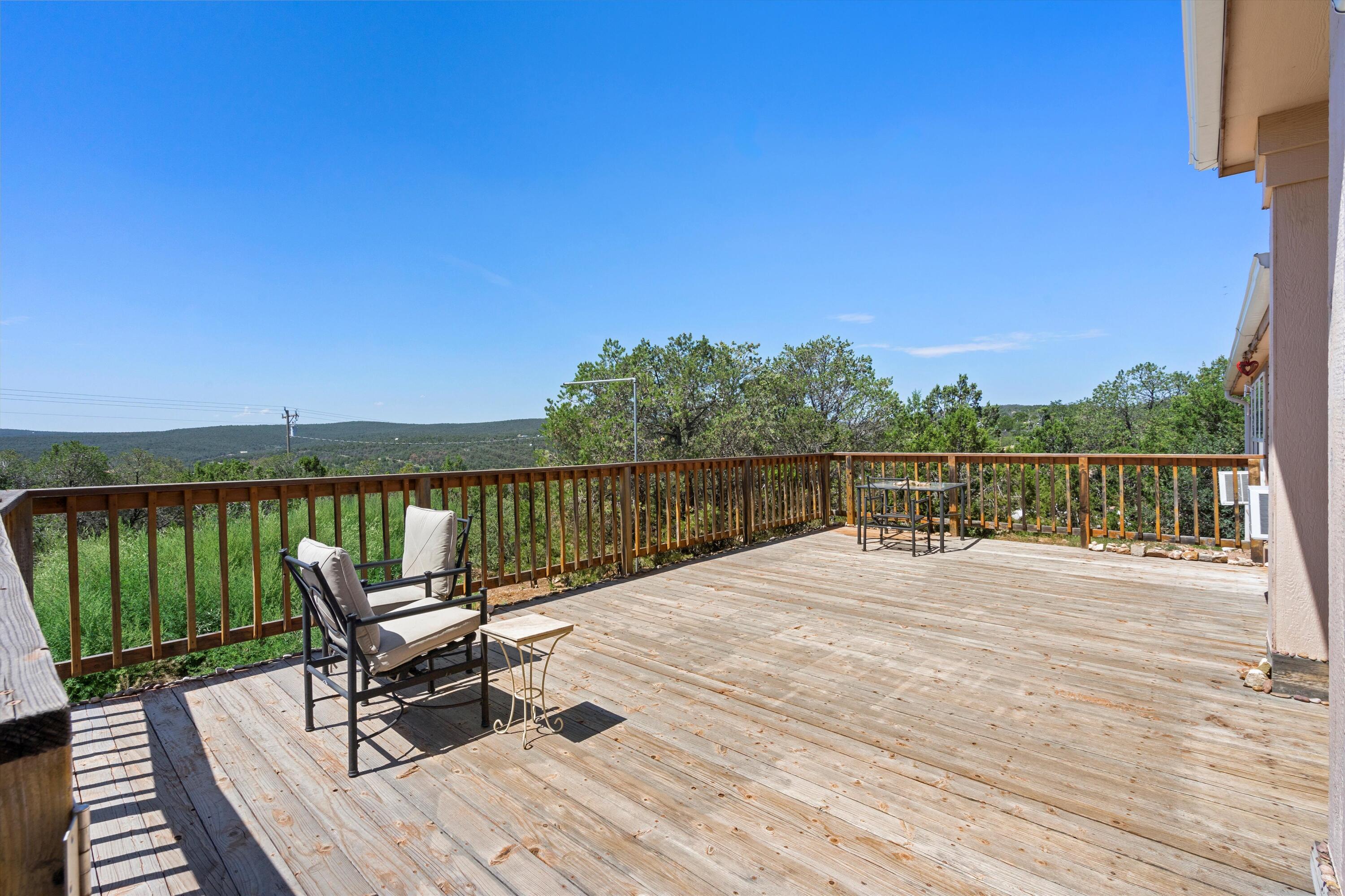 17 Juniper Hills Road