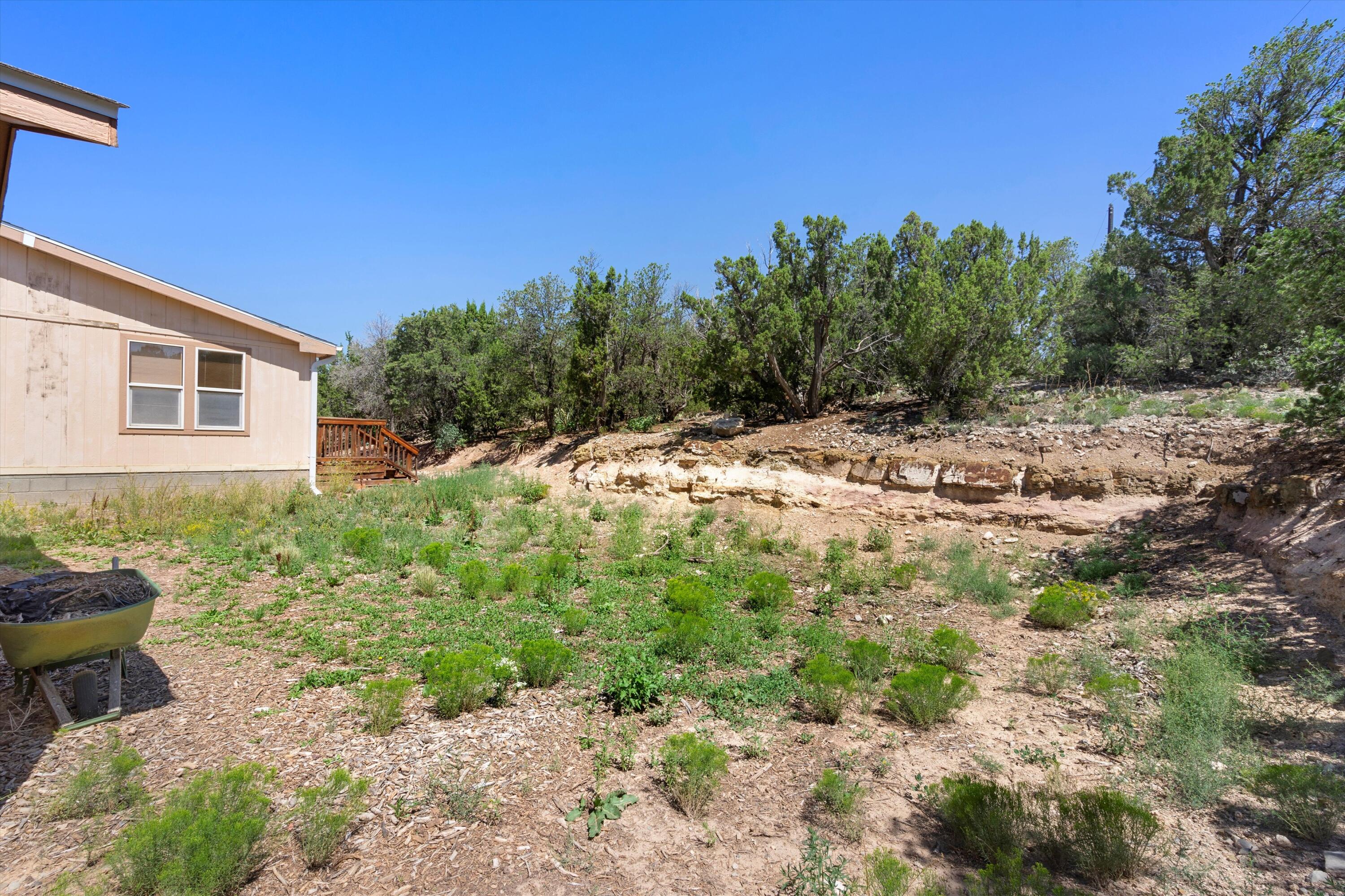 17 Juniper Hills Road