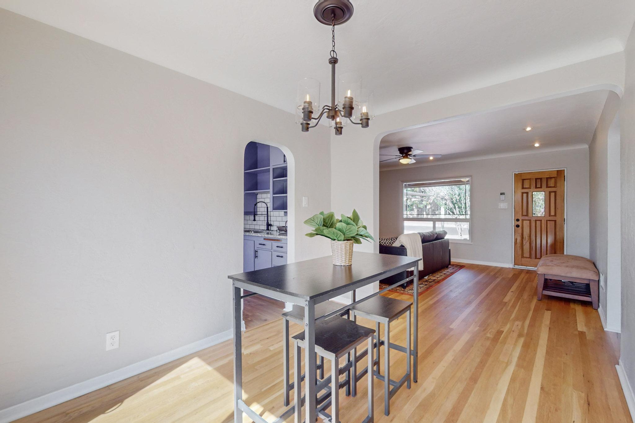 225 Laguayra Drive NE
