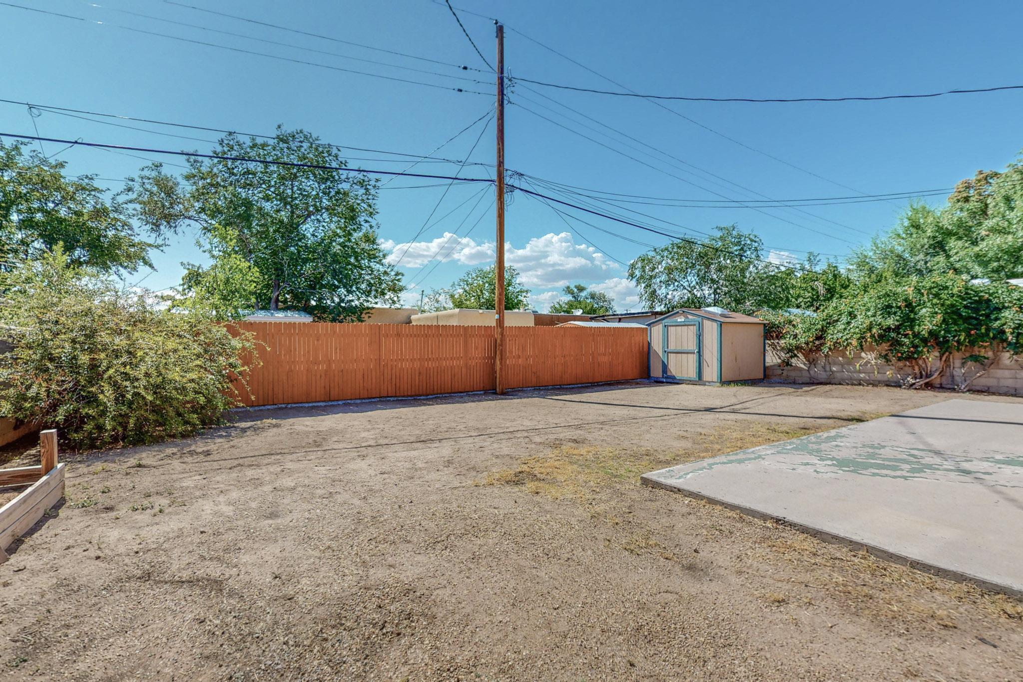 225 Laguayra Drive NE