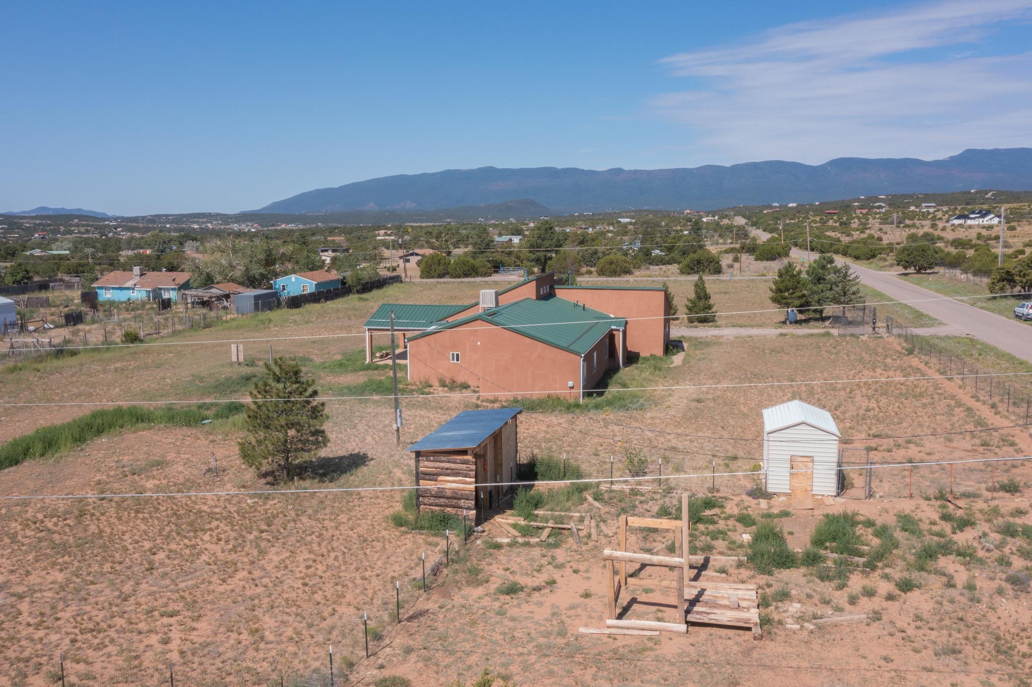186 ENTRANOSA Road