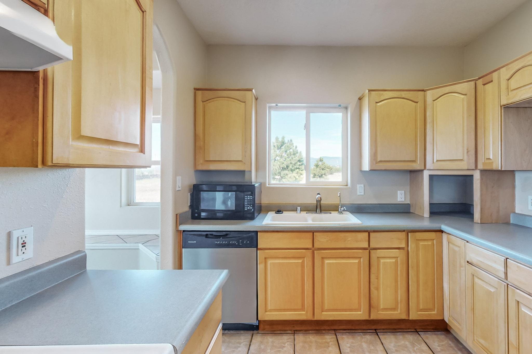 186 ENTRANOSA Road