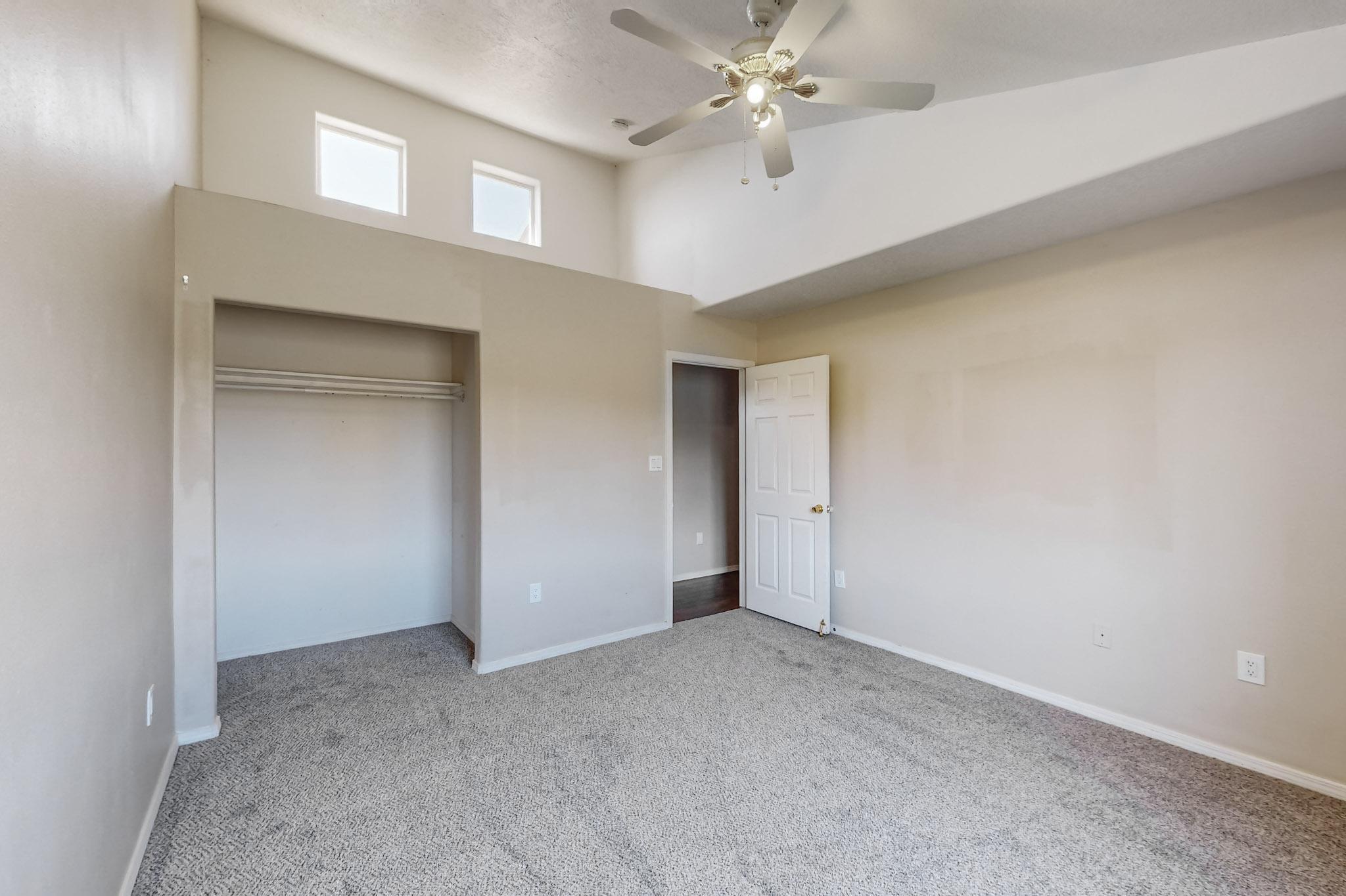 186 ENTRANOSA Road