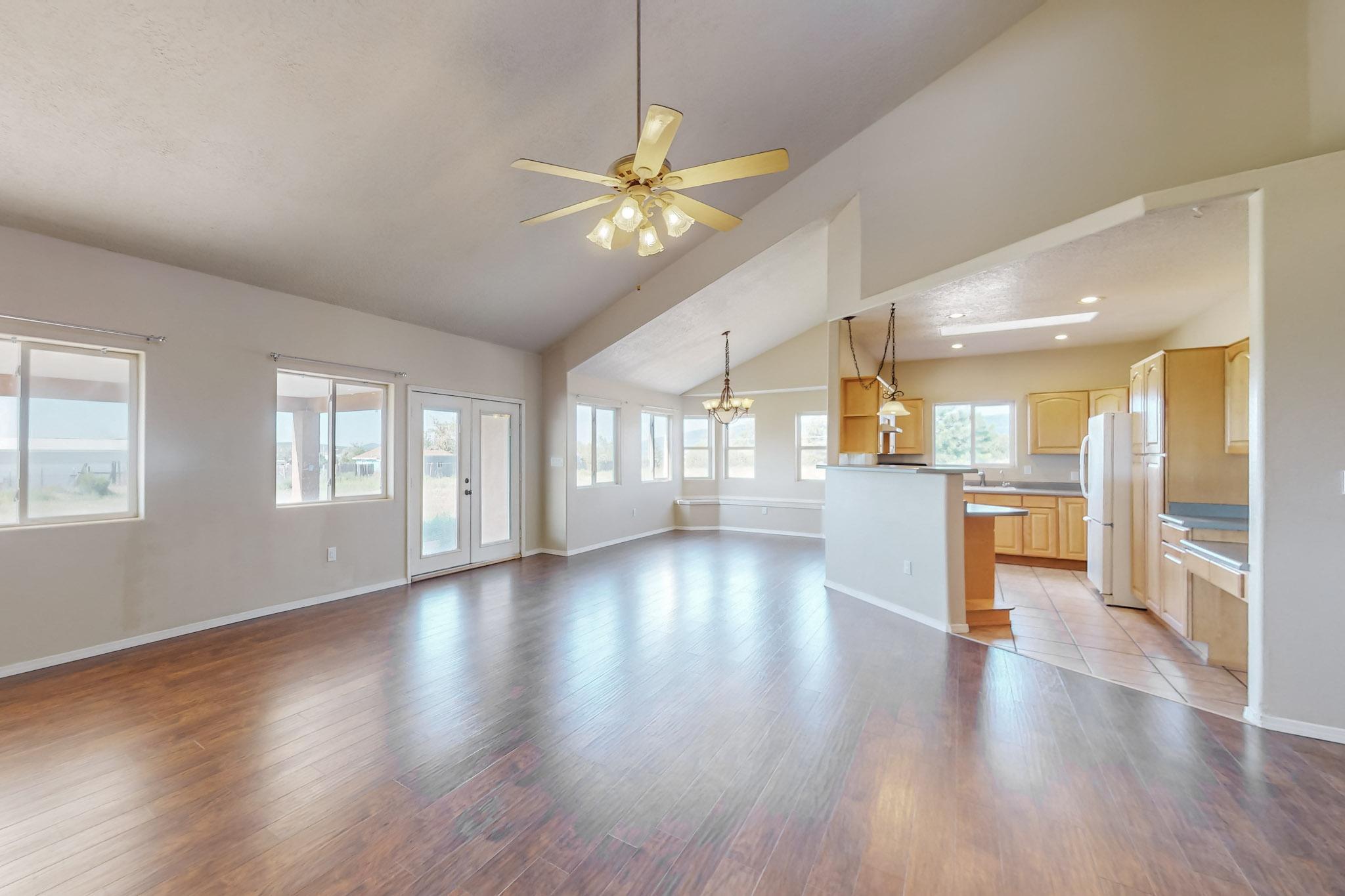 186 ENTRANOSA Road