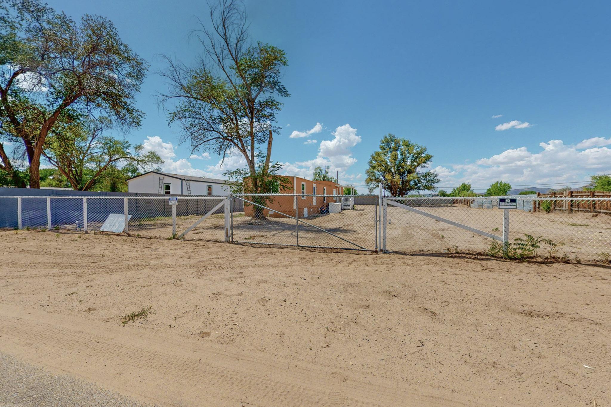 5153 Cerritos Avenue