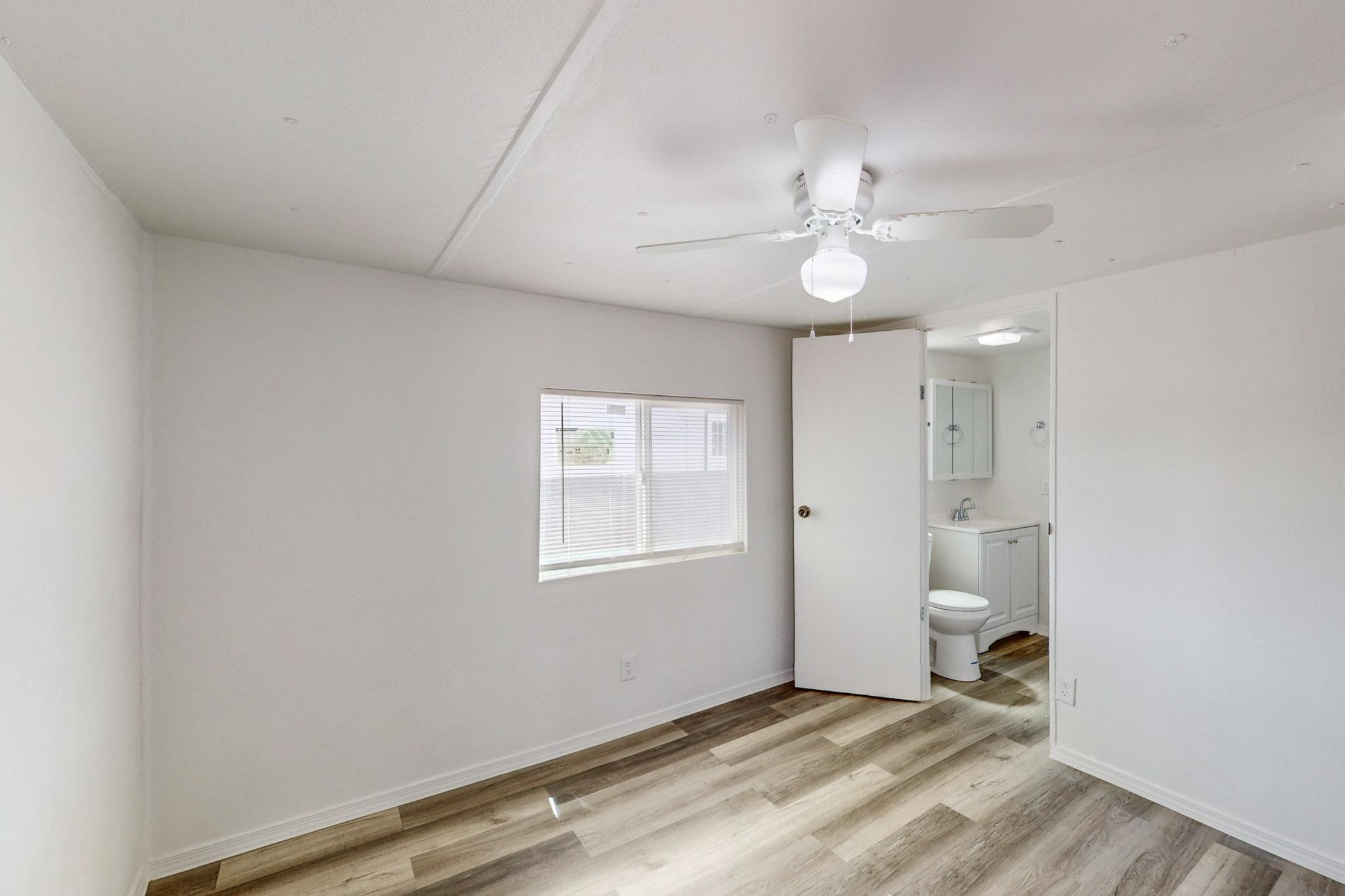 5153 Cerritos Avenue