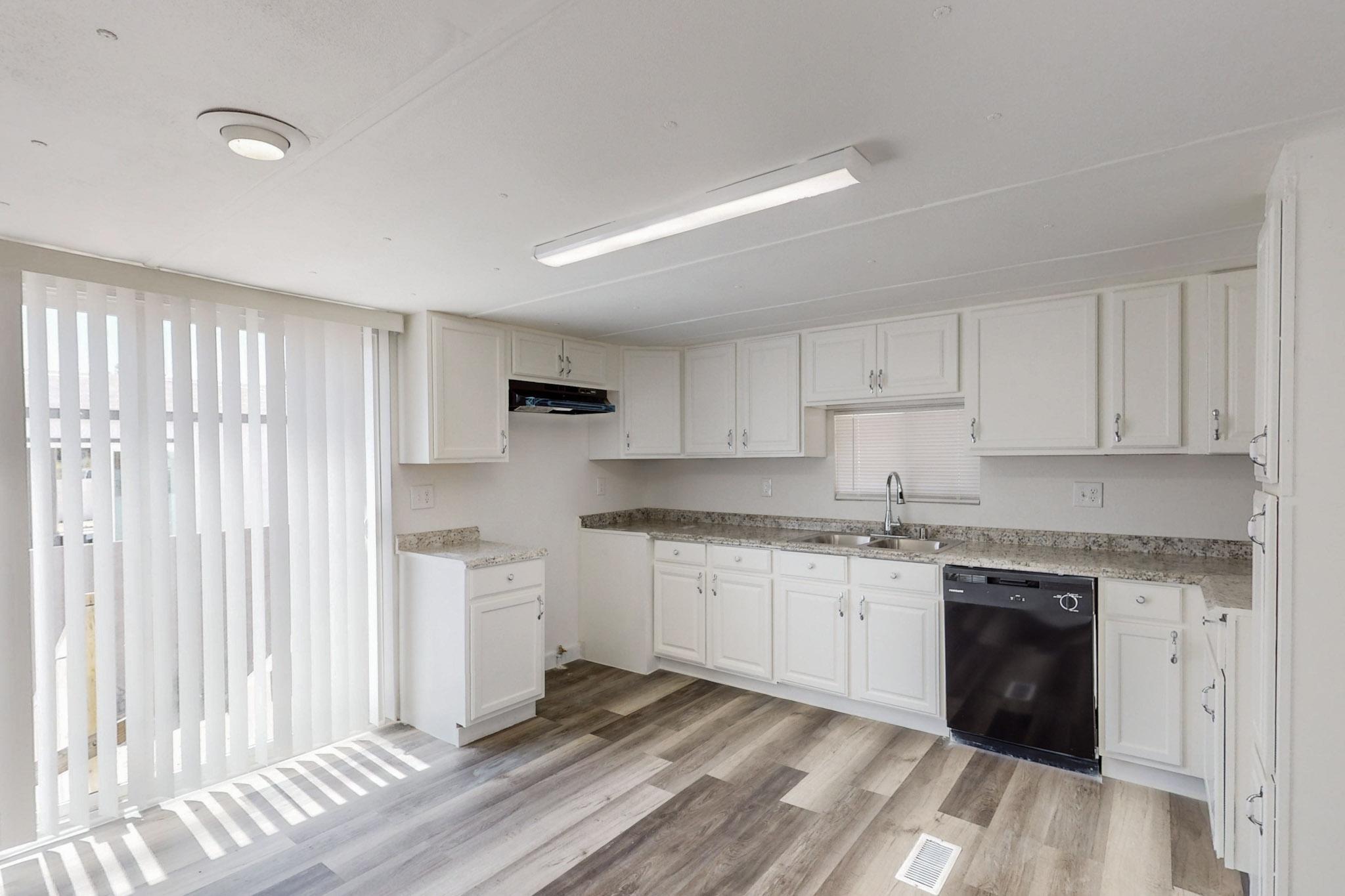 5153 Cerritos Avenue