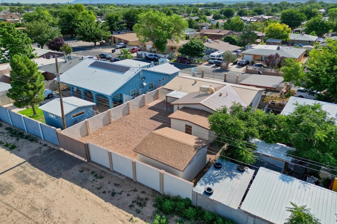 4525 W Glen Drive SW