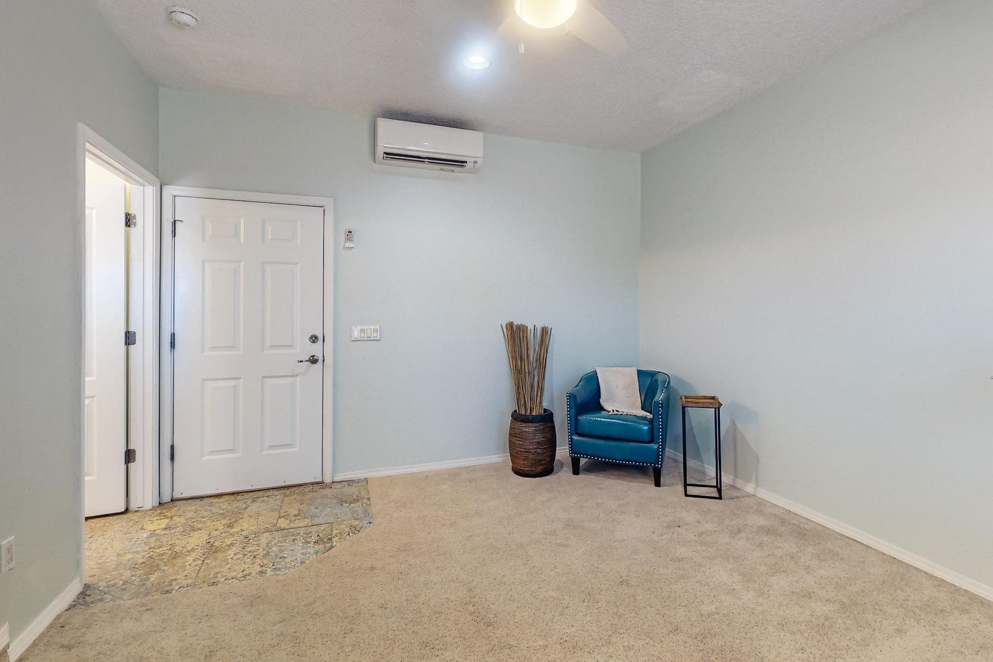 912 Cottonwood Circle