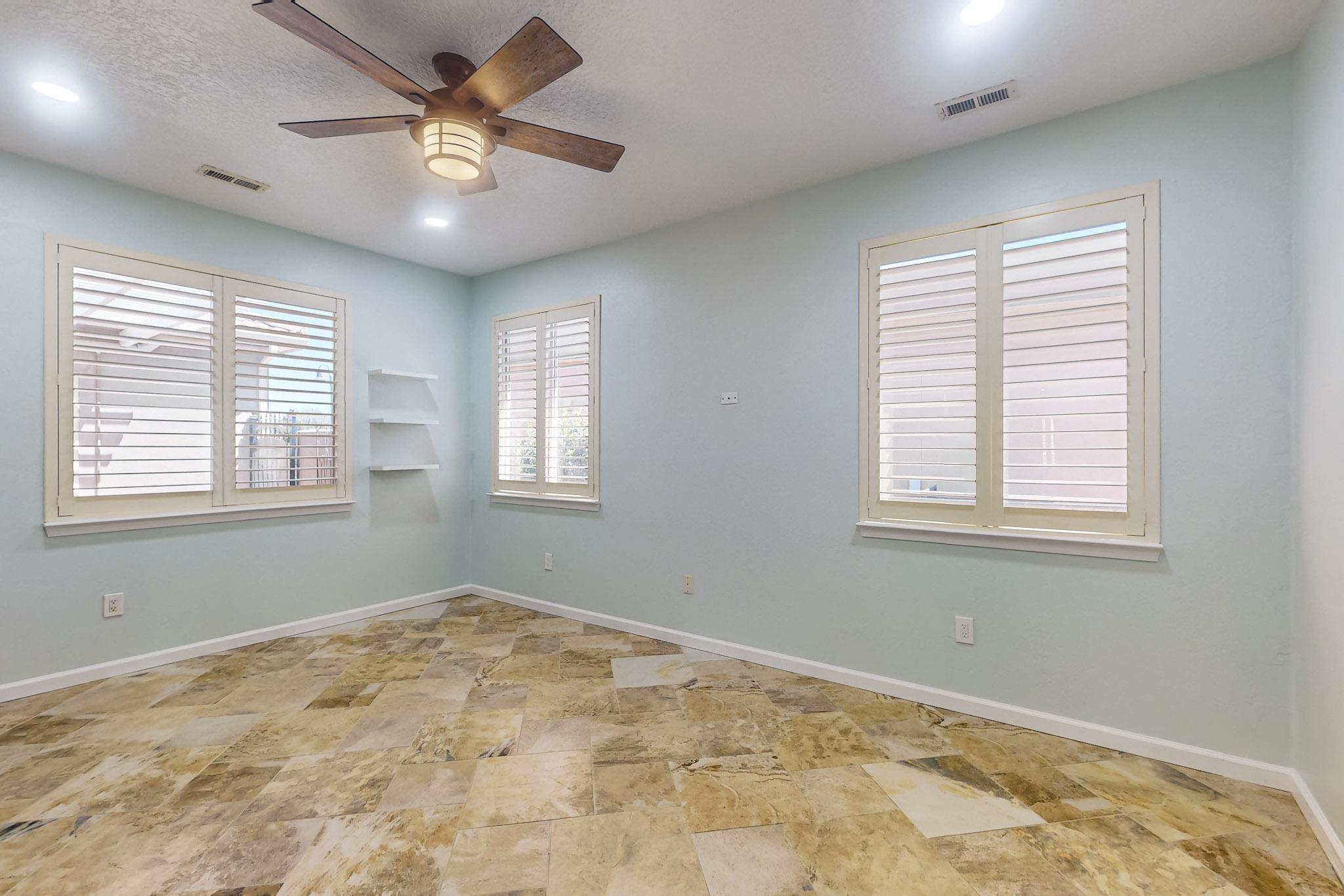 912 Cottonwood Circle