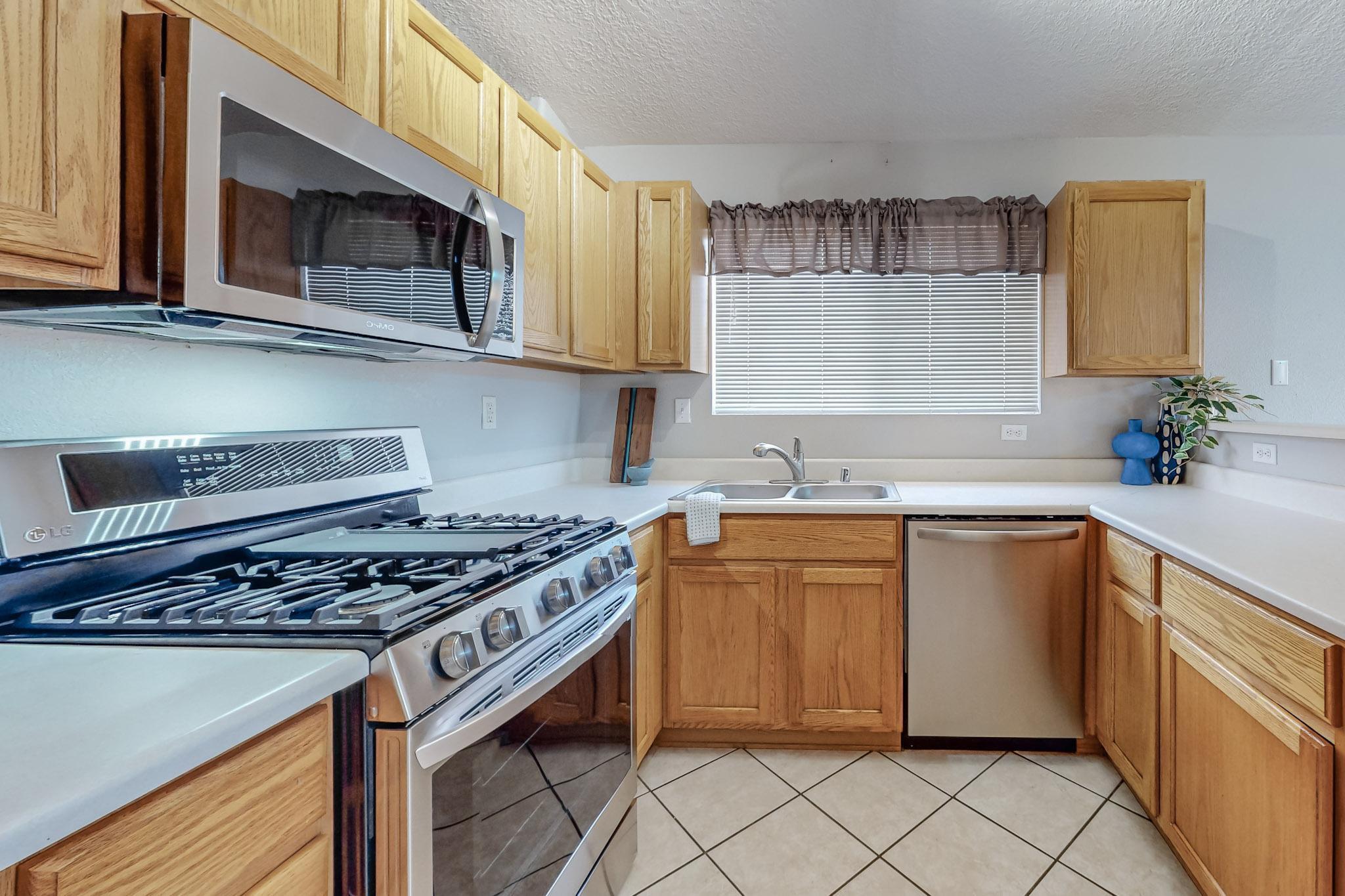 10752 Shooting Star Street NW