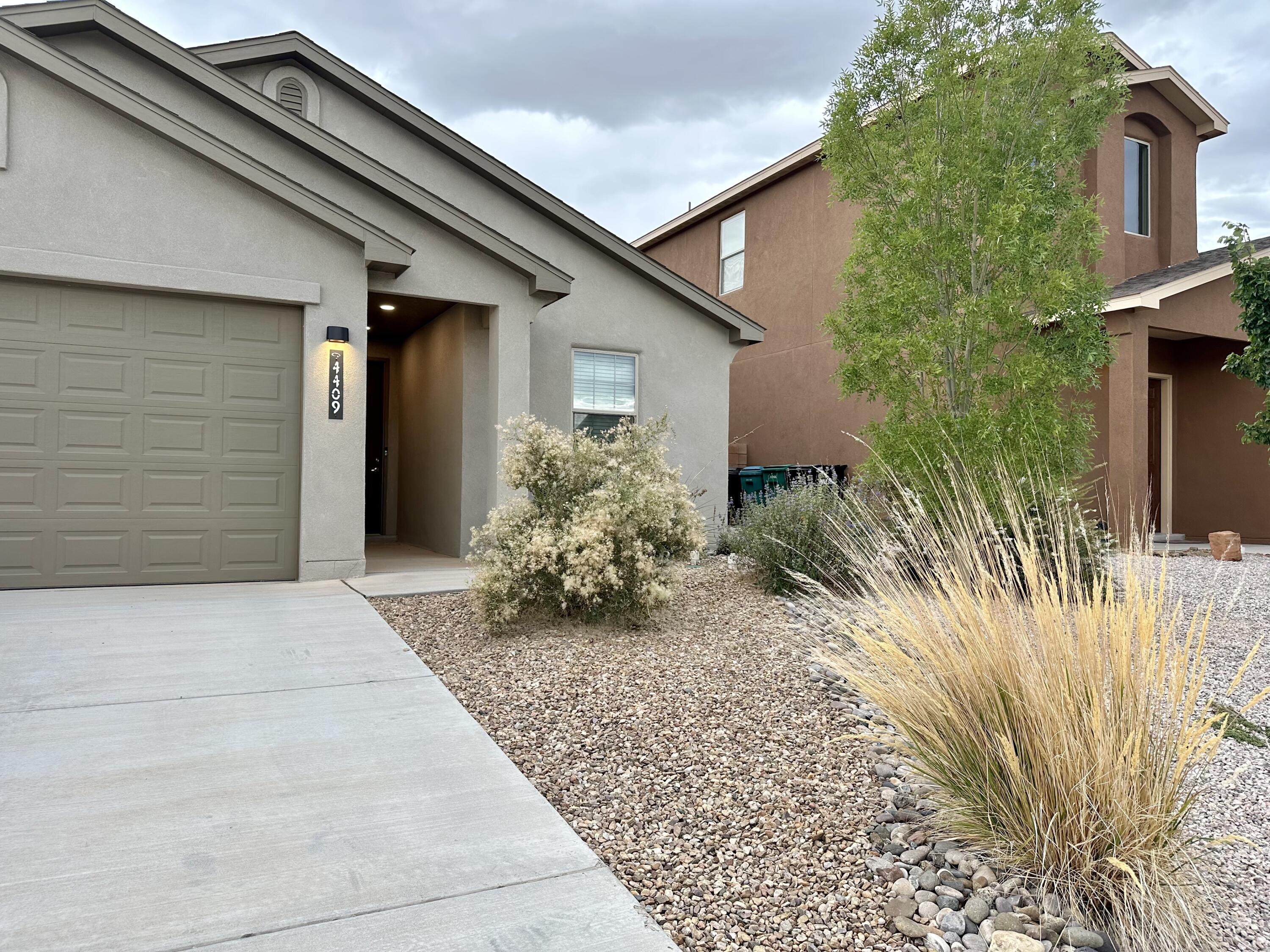 4409 Golden Eagle Loop NE