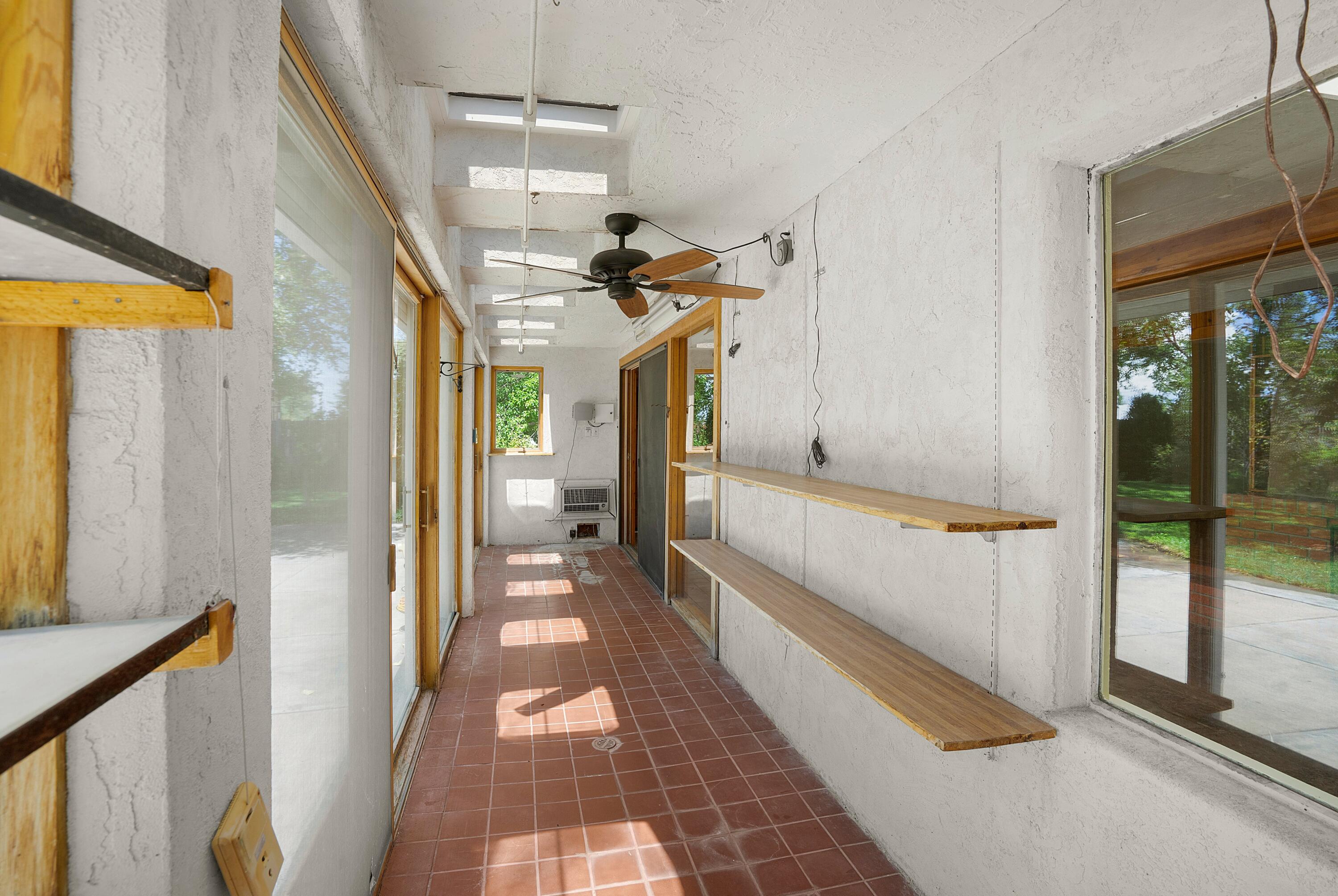 317 Hermosa Drive SE