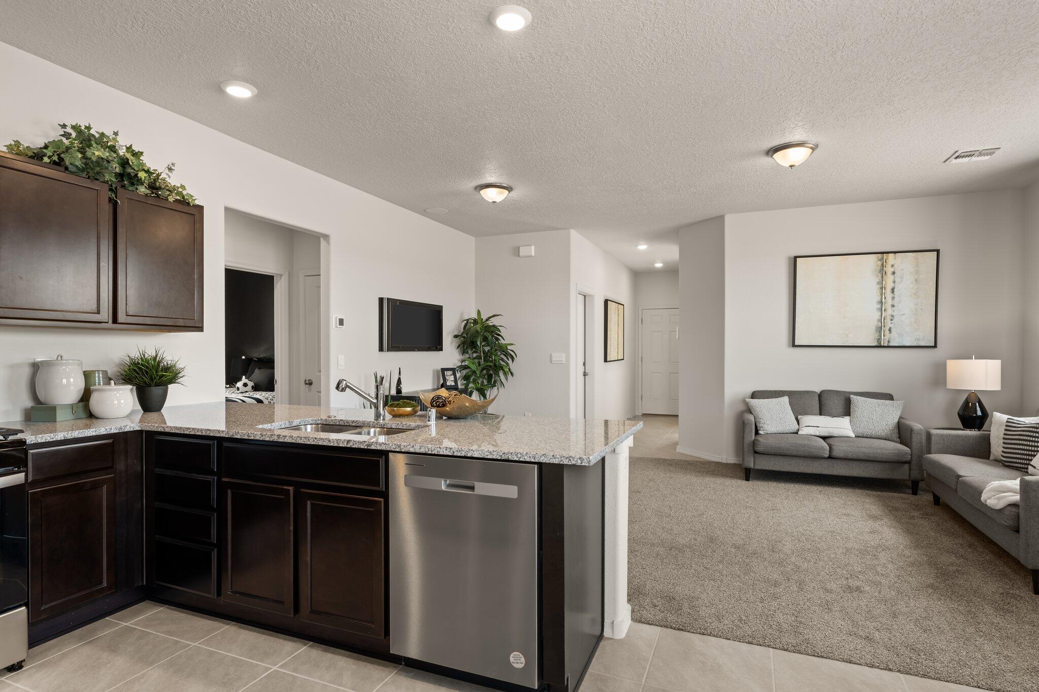 1468 Vista Grande Loop NE