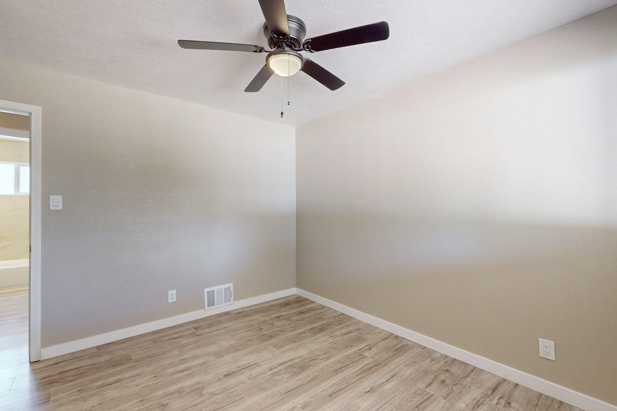 5509 ARVILLA Avenue NE