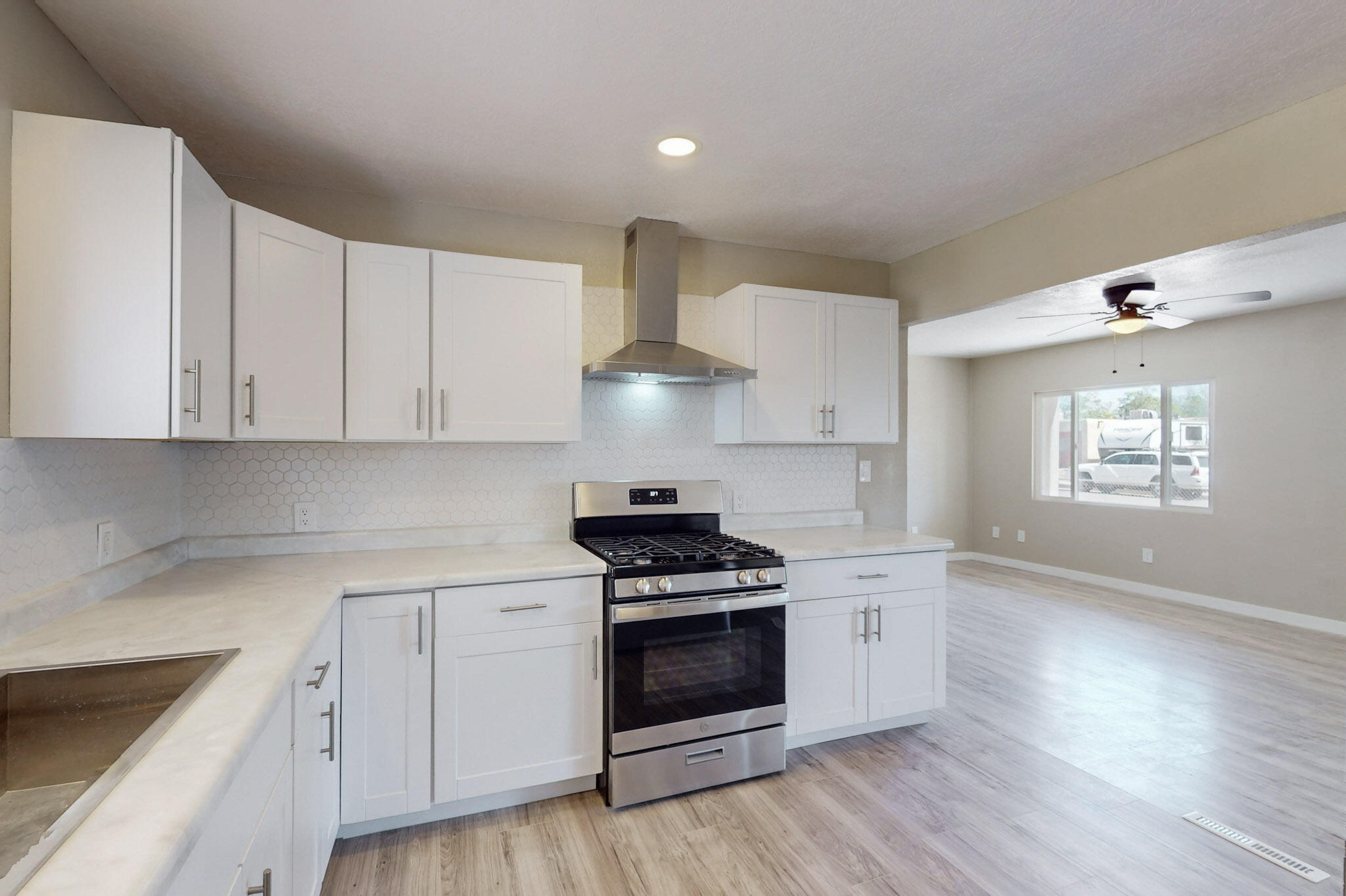 5509 ARVILLA Avenue NE