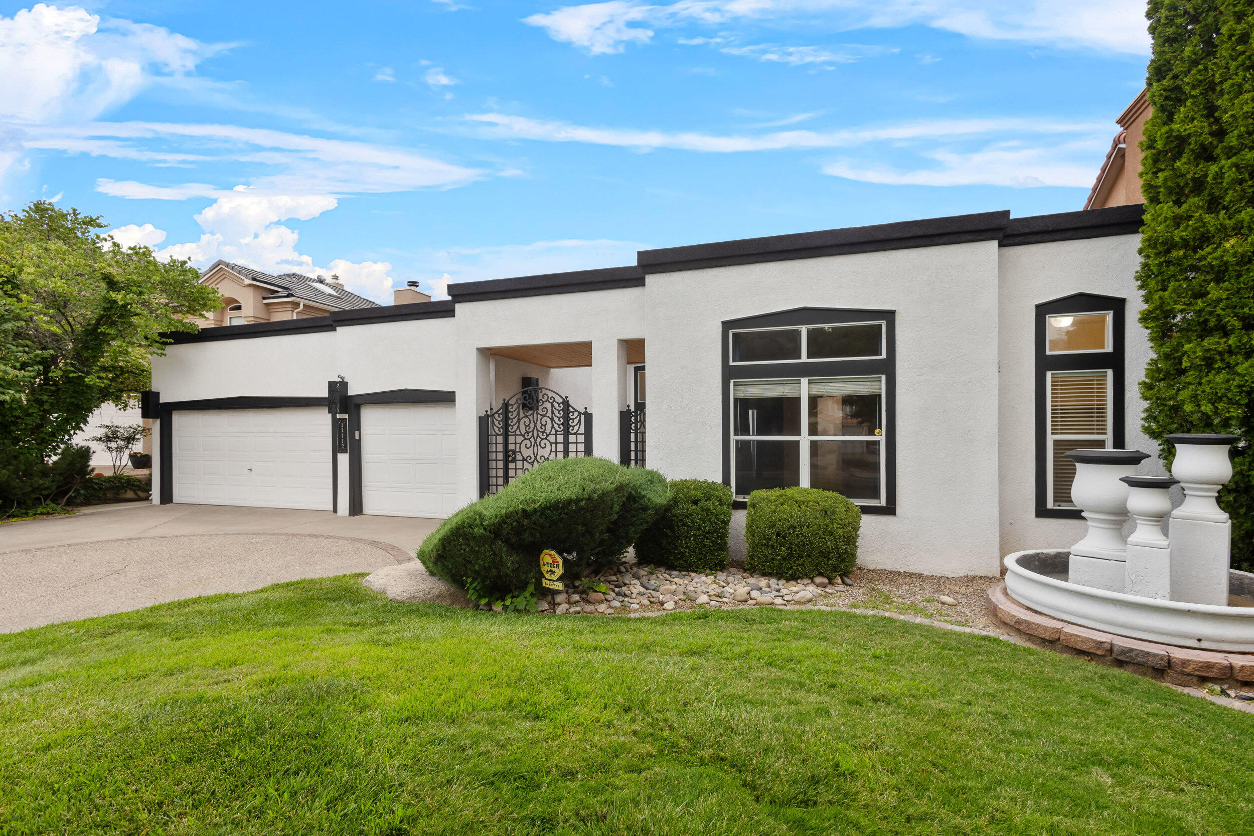 11112 Desert Classic Lane NE