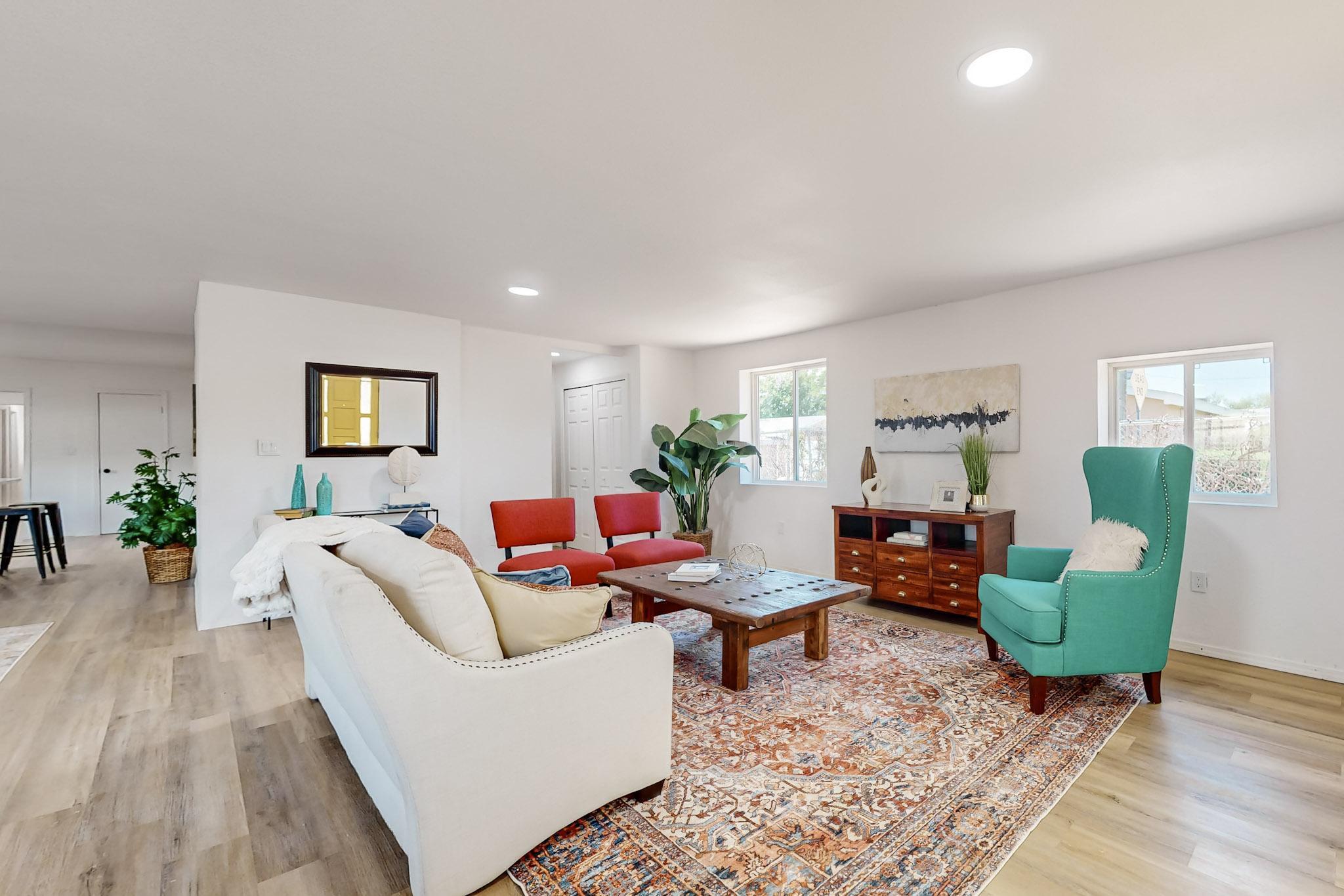 308 Saavedra Road SW