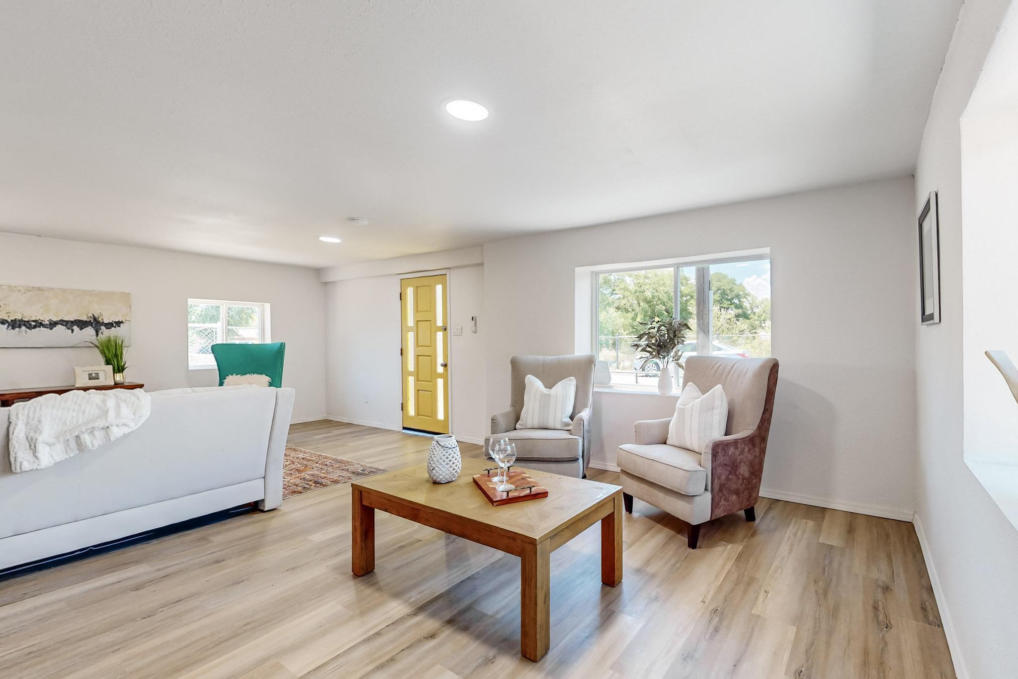 308 Saavedra Road SW