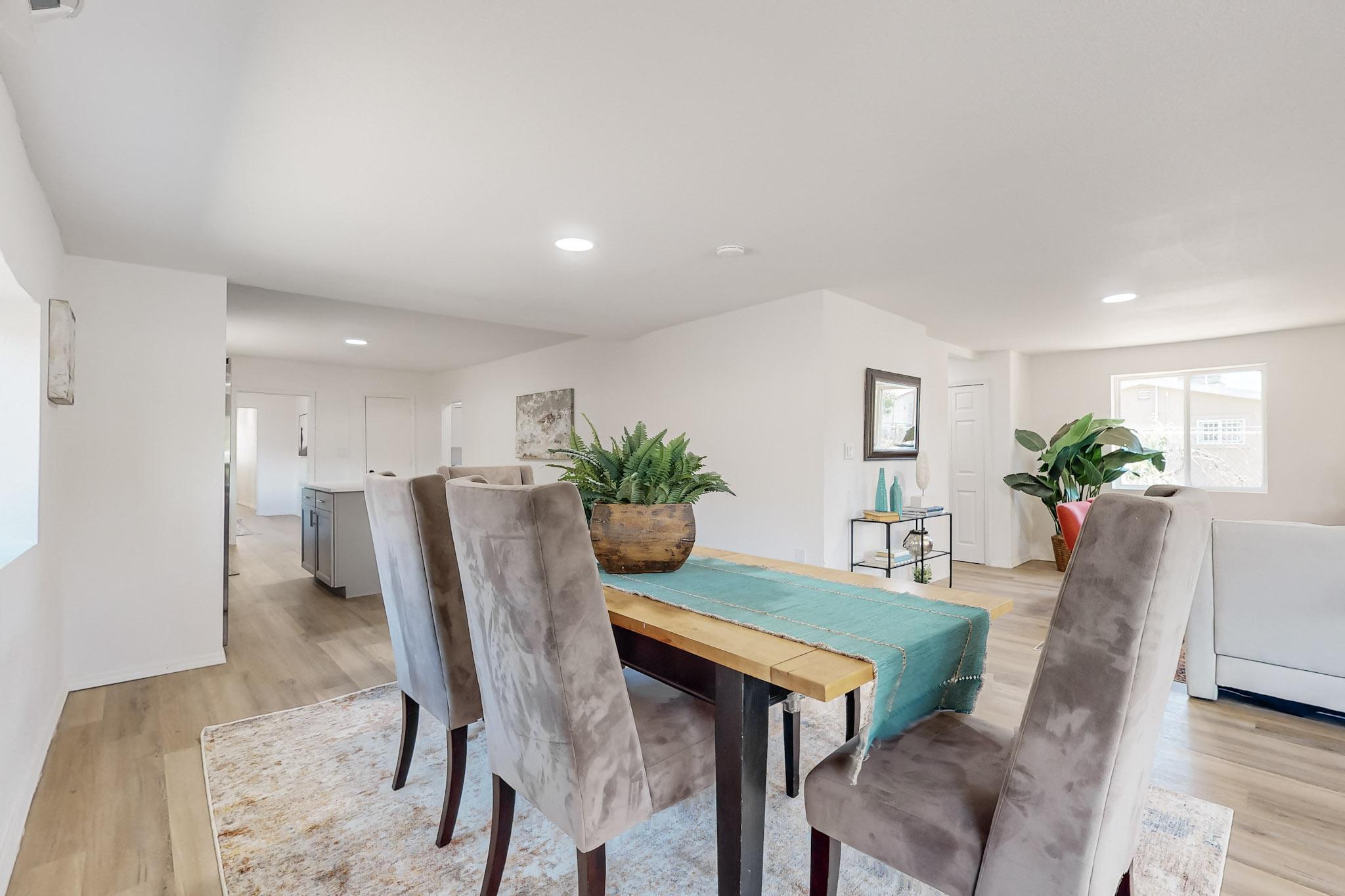 308 Saavedra Road SW