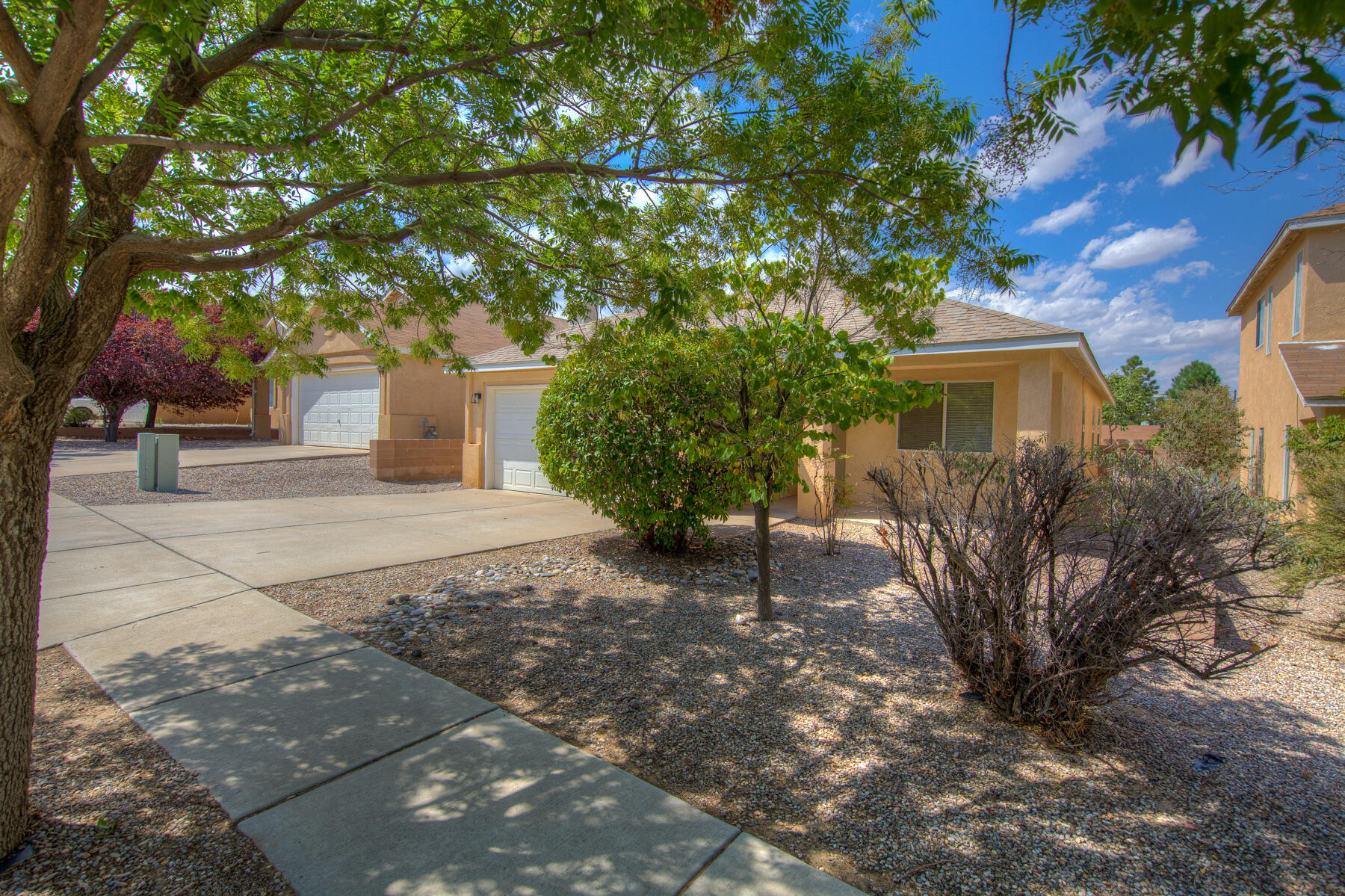5943 Night Shadow Avenue NW