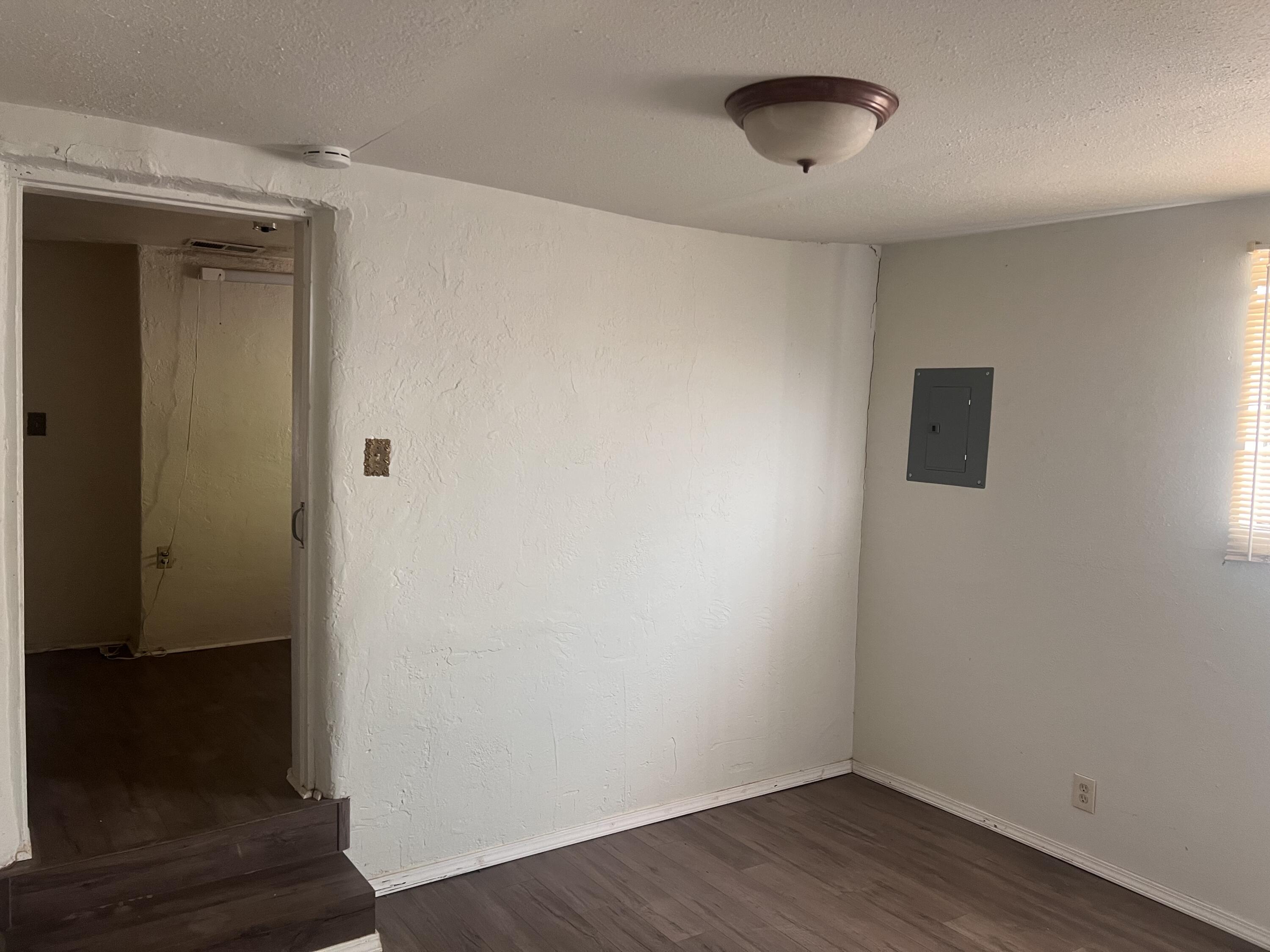 2541 La Vega Drive SW