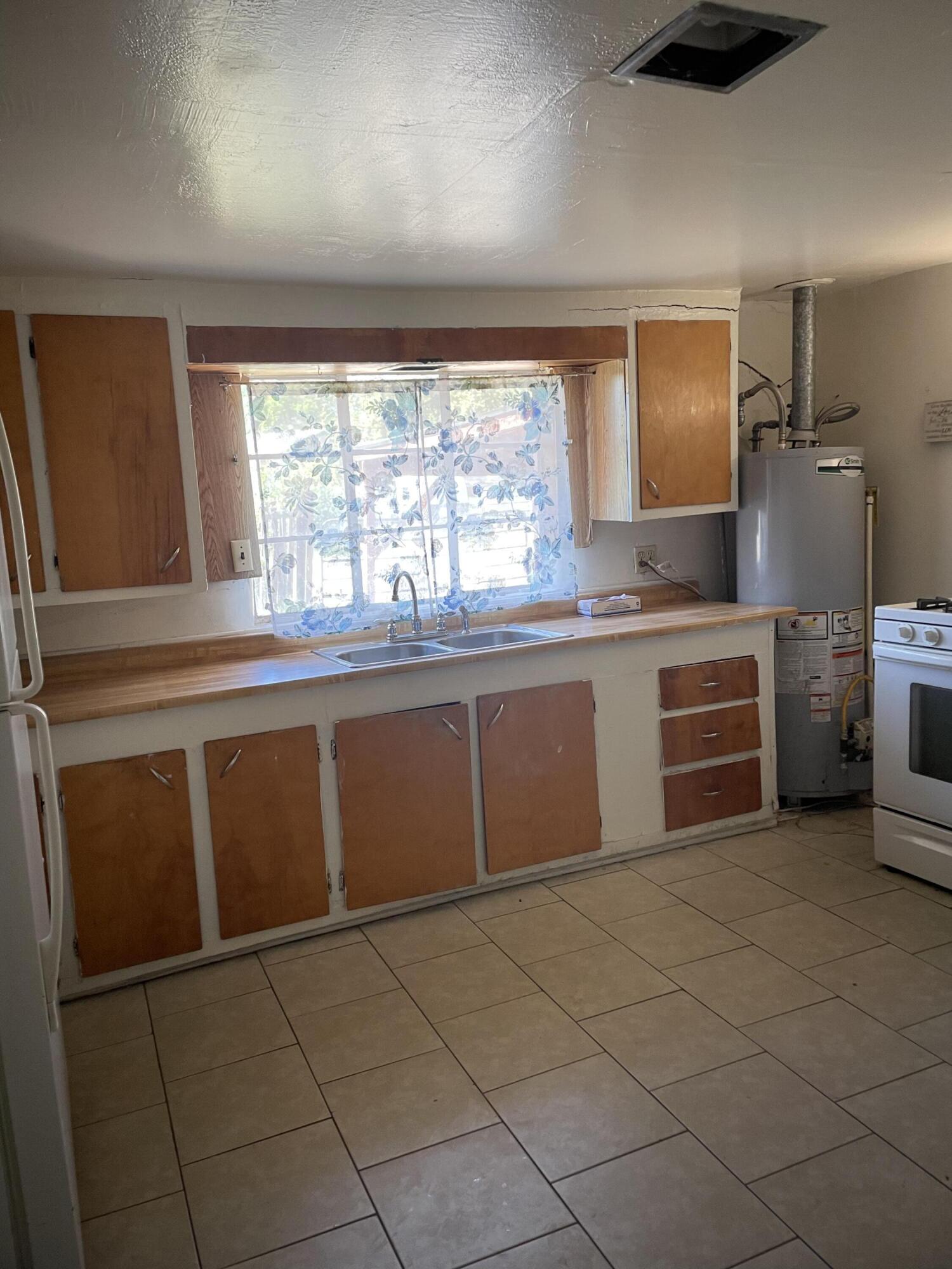 2541 La Vega Drive SW