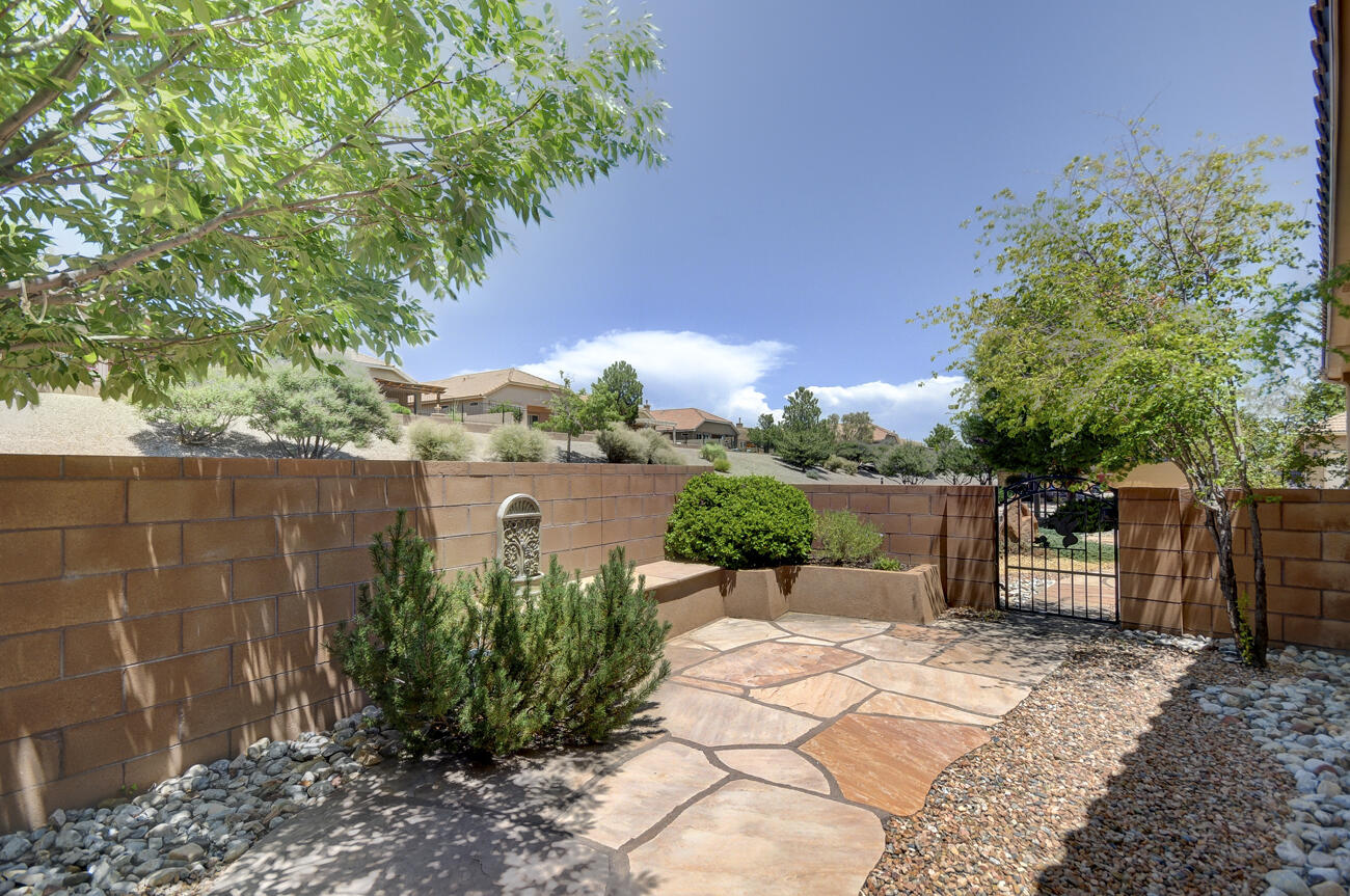 801 Golden Yarrow Trail