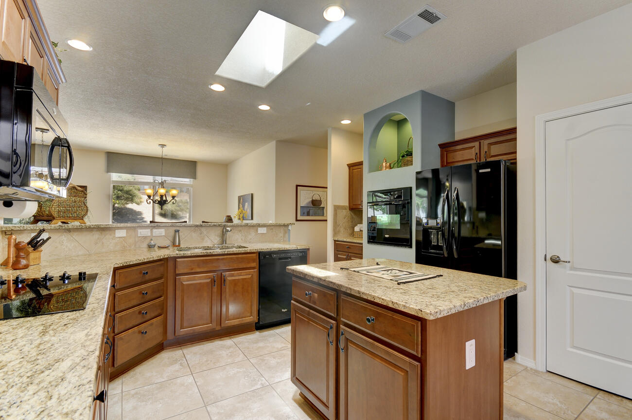 801 Golden Yarrow Trail