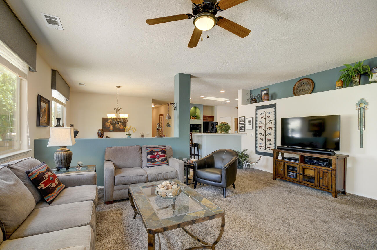 801 Golden Yarrow Trail