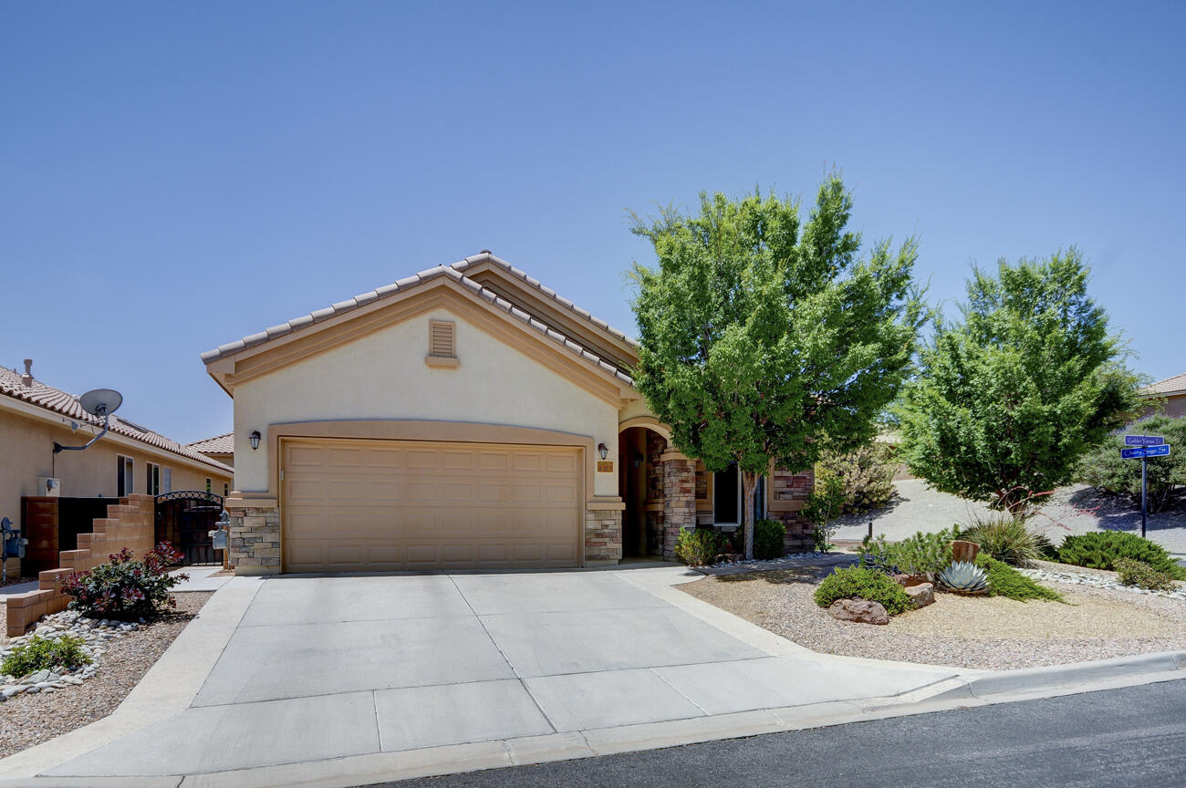 801 Golden Yarrow Trail