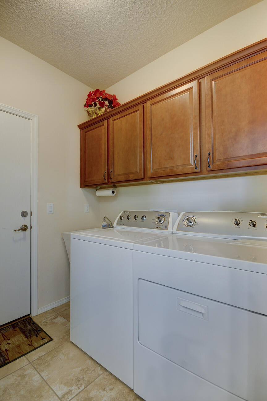 801 Golden Yarrow Trail