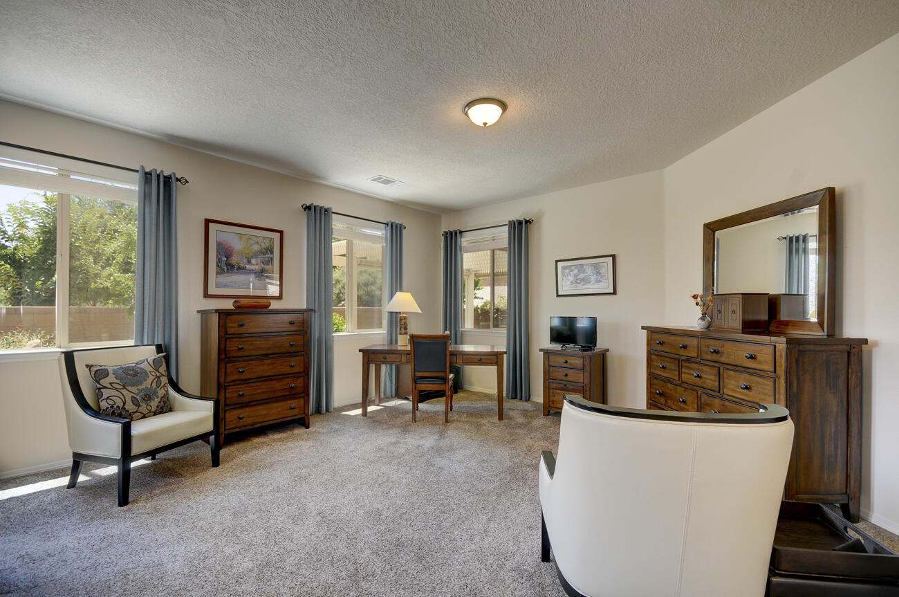 801 Golden Yarrow Trail